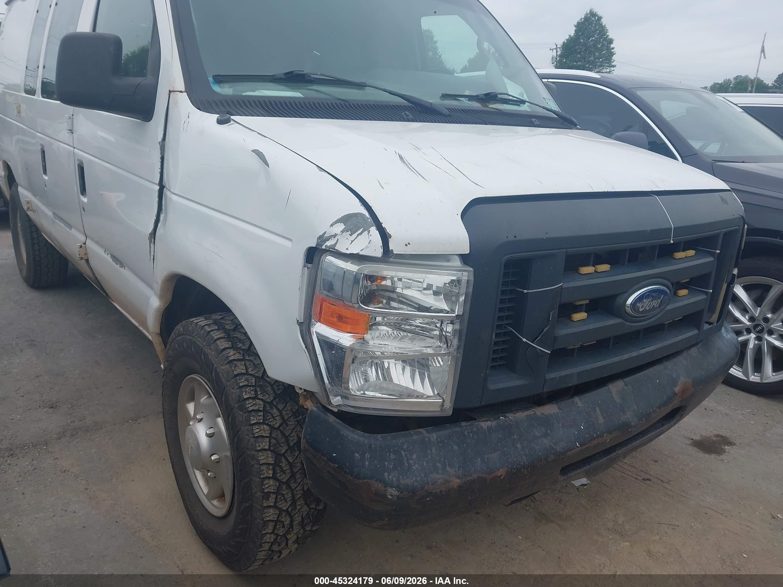 2013 Ford E-250 Commercial White vin: 1FTNE2EL9DDB31447