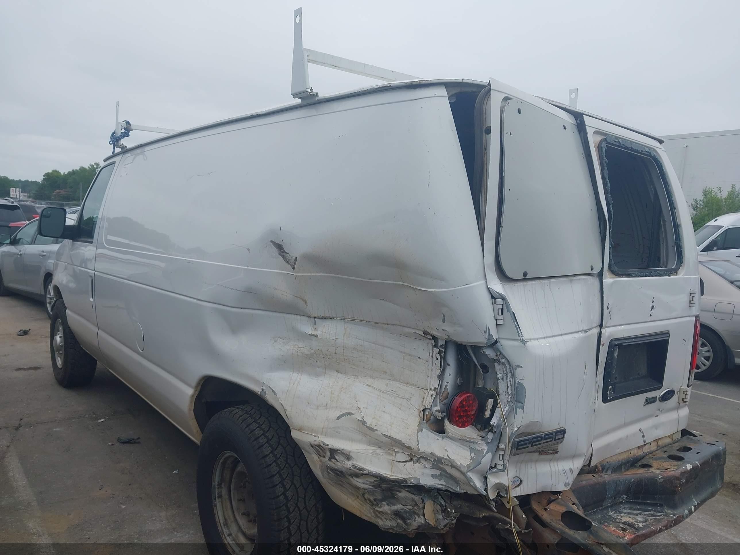 2013 Ford E-250 Commercial White vin: 1FTNE2EL9DDB31447