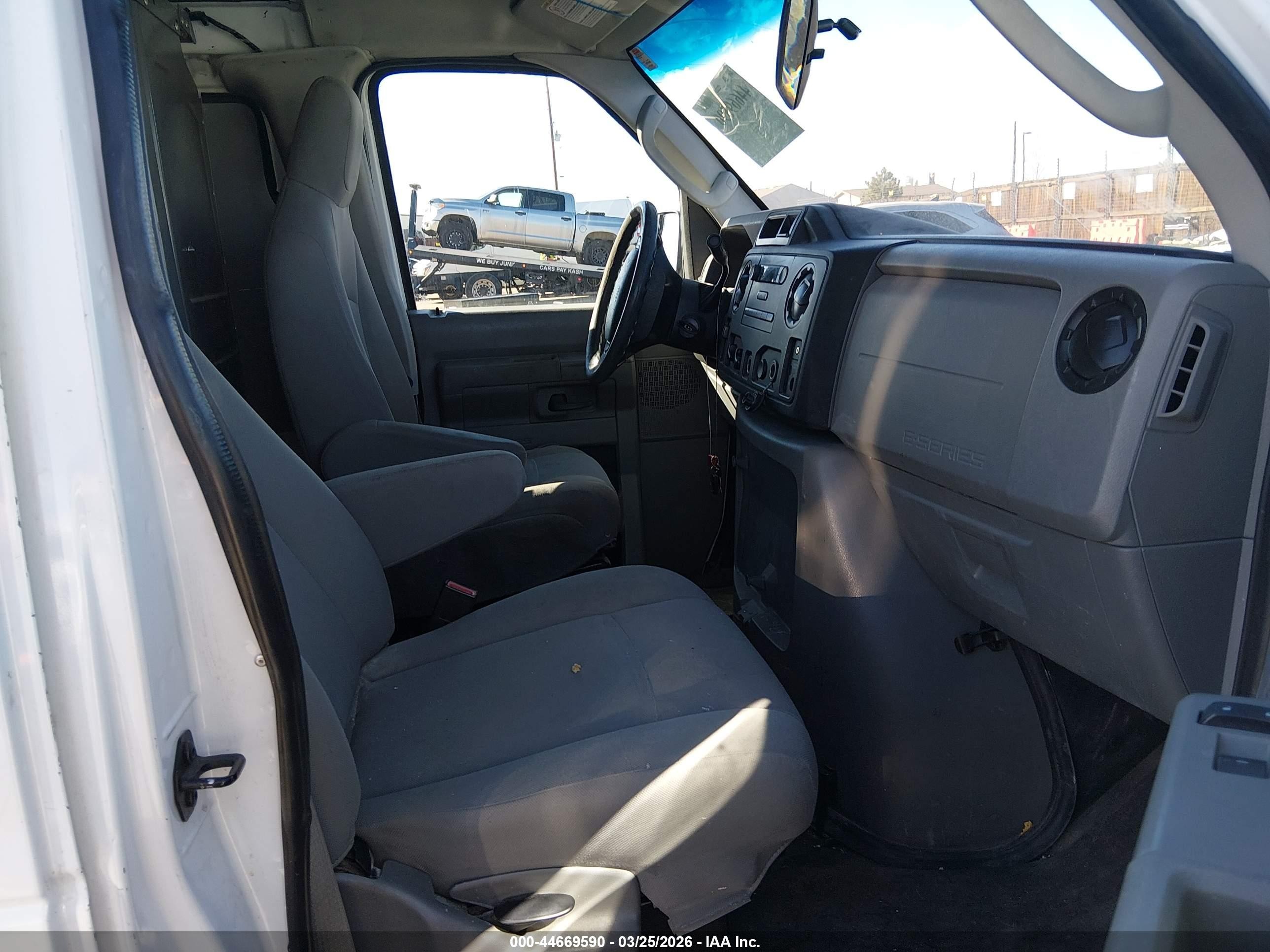 2014 Ford E-250 Commercial White vin: 1FTNE2EL9EDA91078