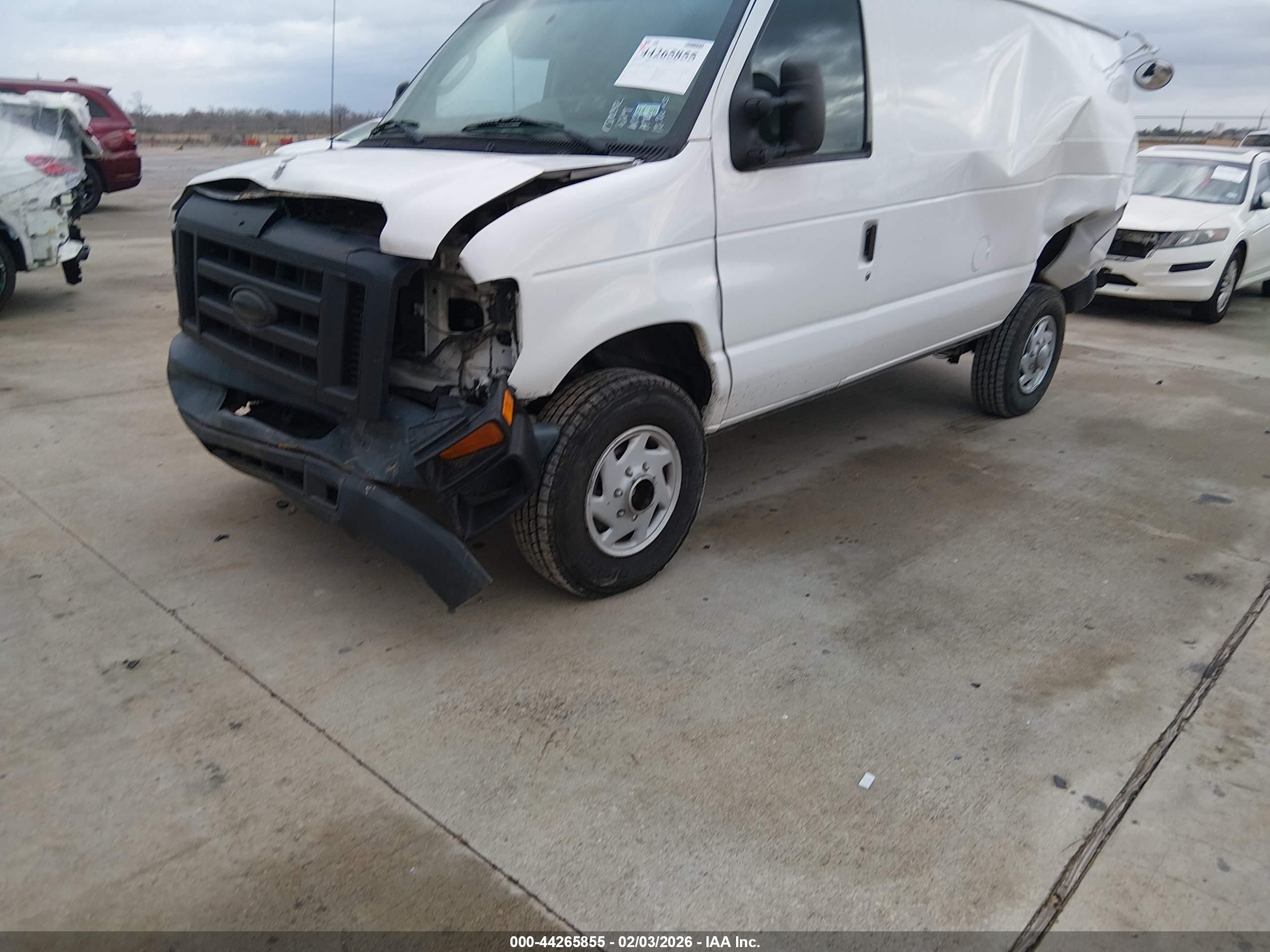 2014 Ford E-250 Commercial Белый vin: 1FTNE2ELXEDA48529