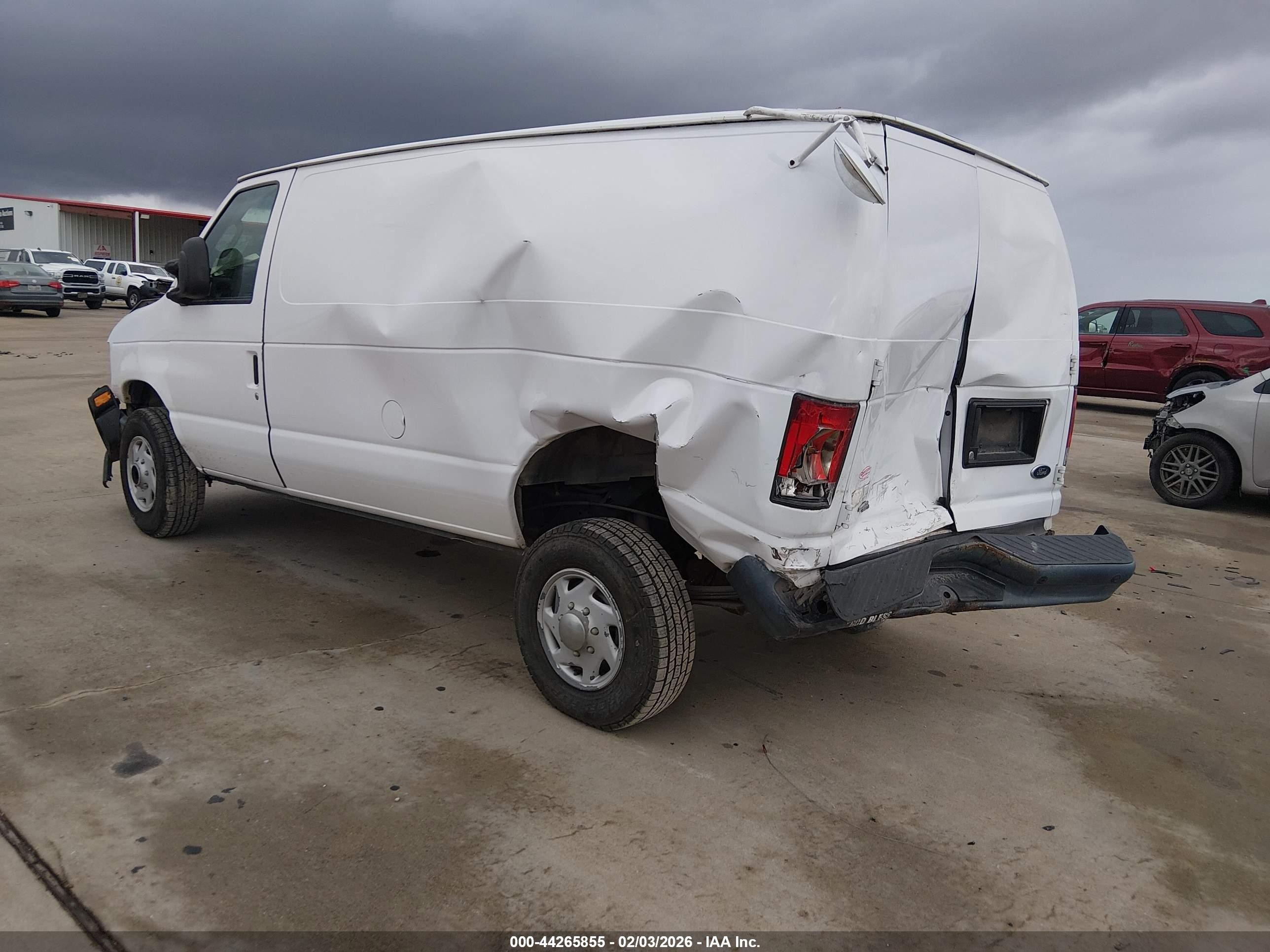 2014 Ford E-250 Commercial Белый vin: 1FTNE2ELXEDA48529