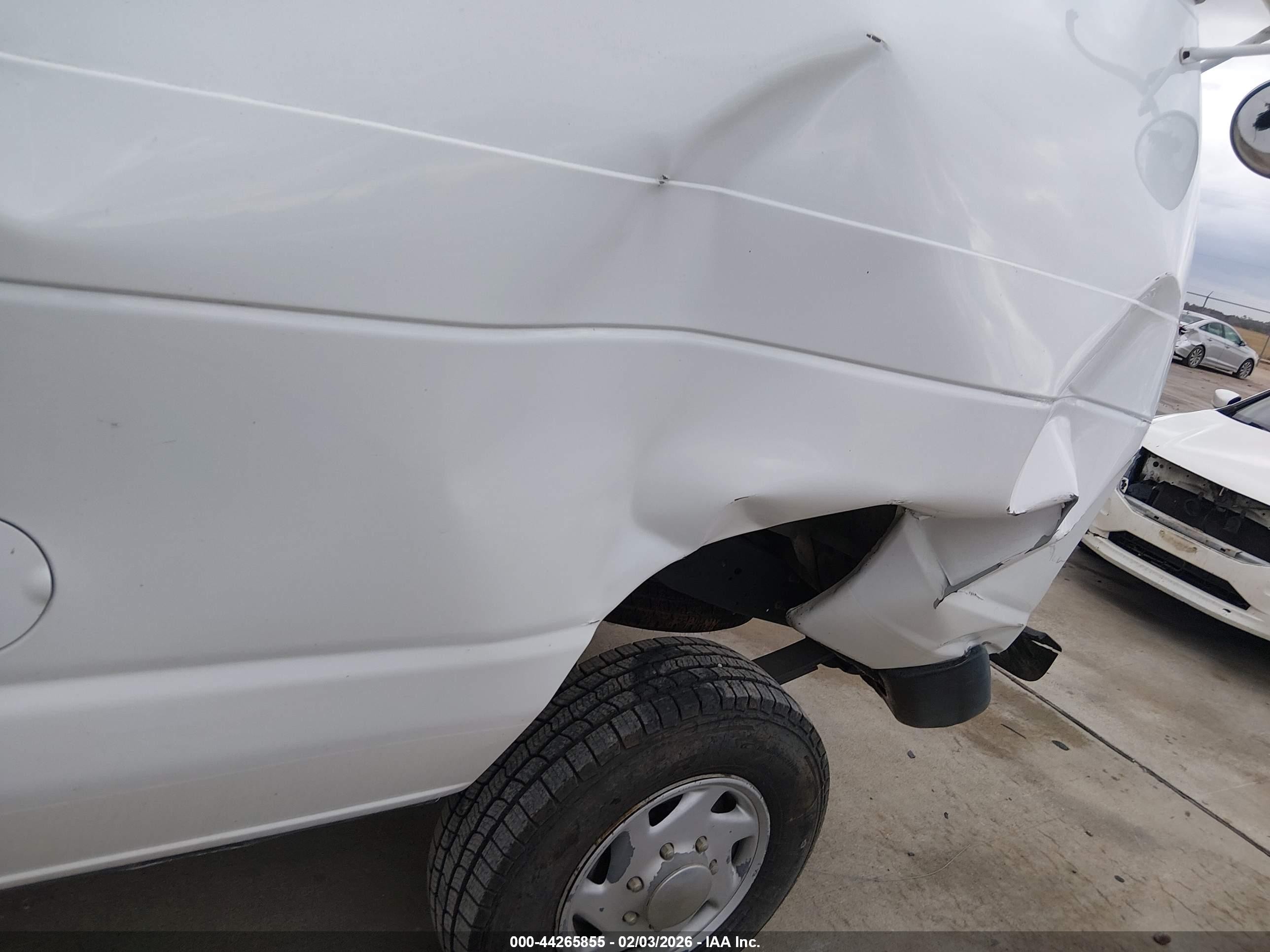 2014 Ford E-250 Commercial Белый vin: 1FTNE2ELXEDA48529