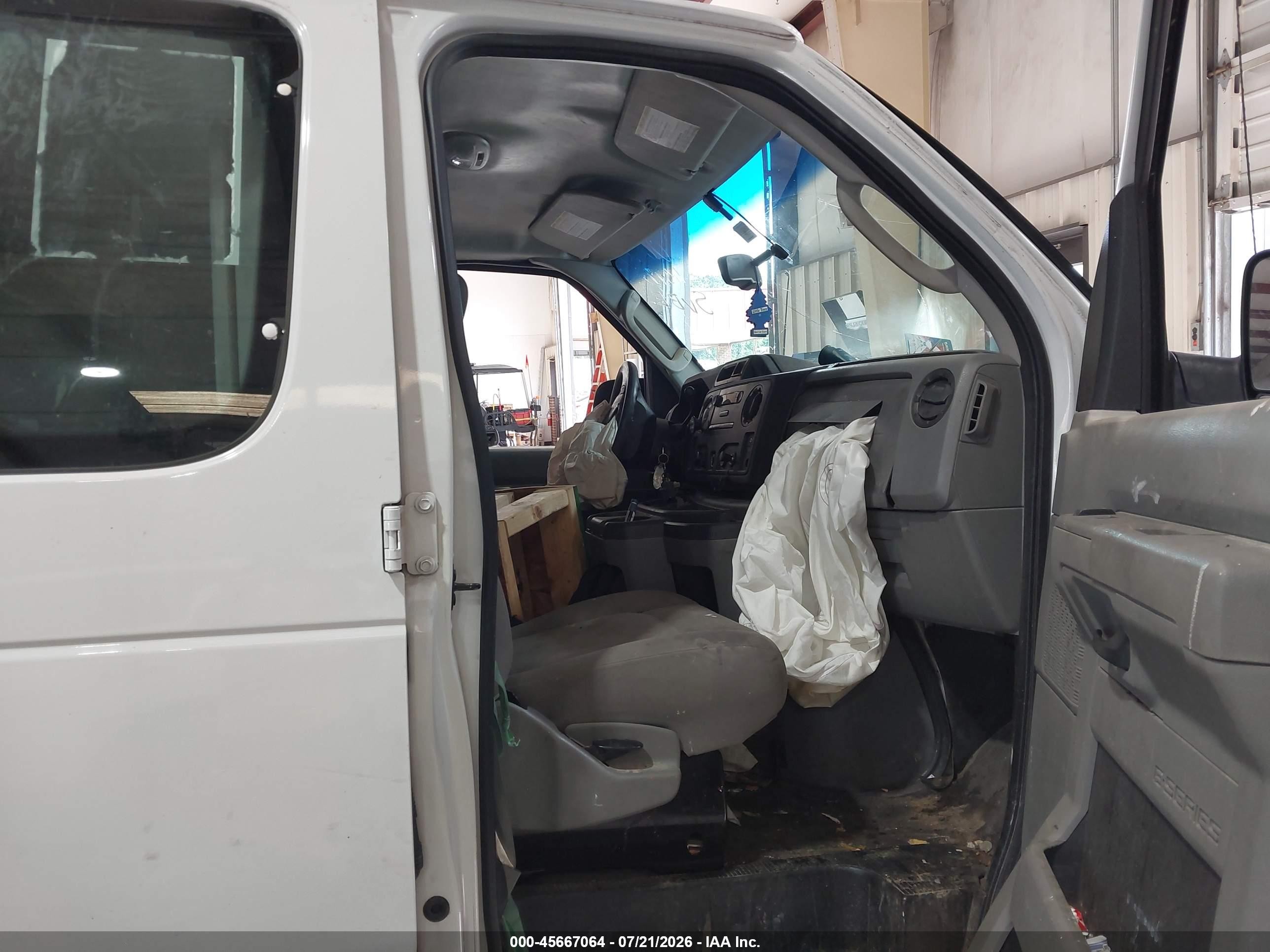 2012 Ford E-250 Commercial White vin: 1FTNE2EW0CDB05361