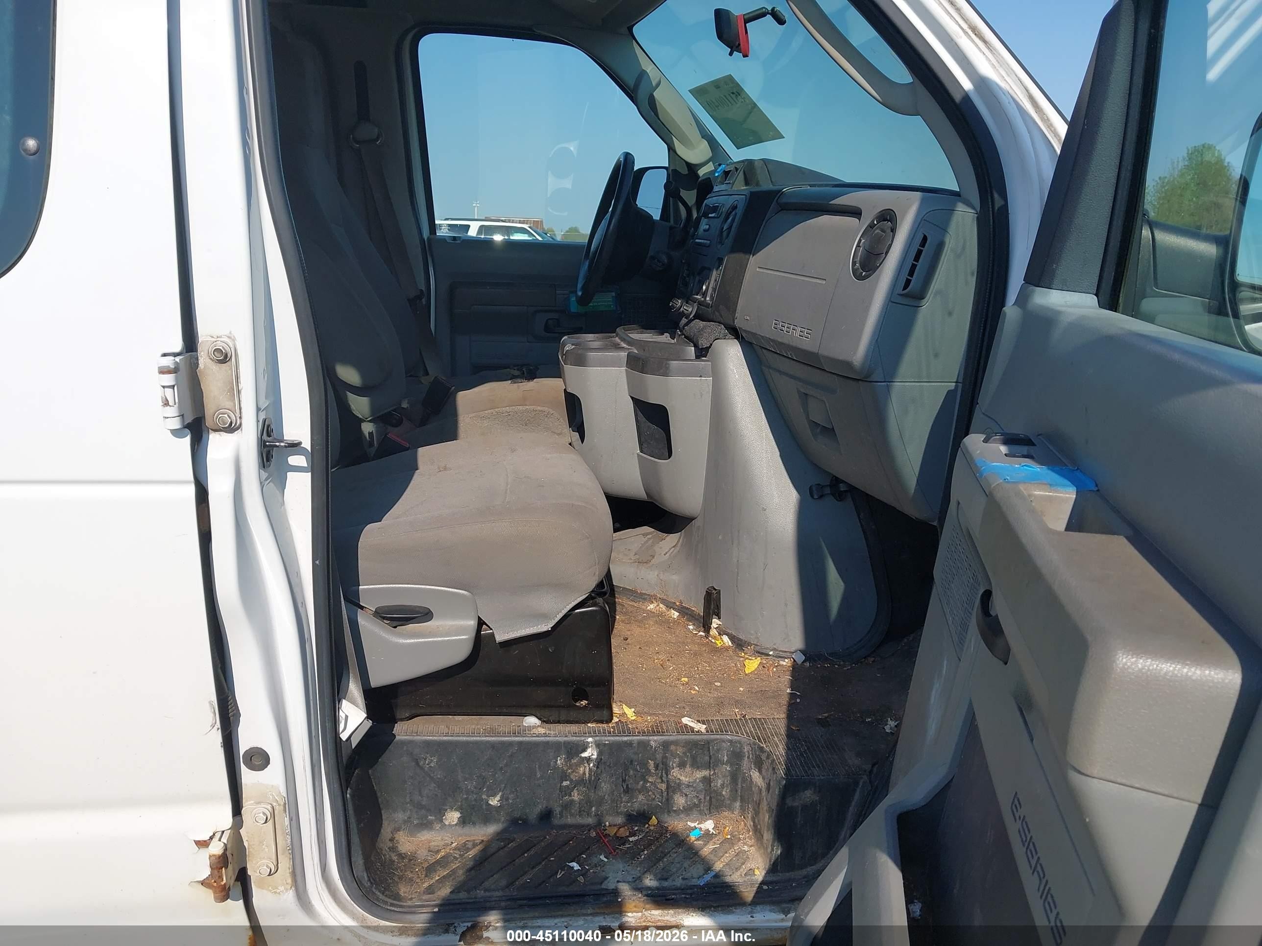 2013 Ford E-250 Commercial White vin: 1FTNE2EW0DDA11790