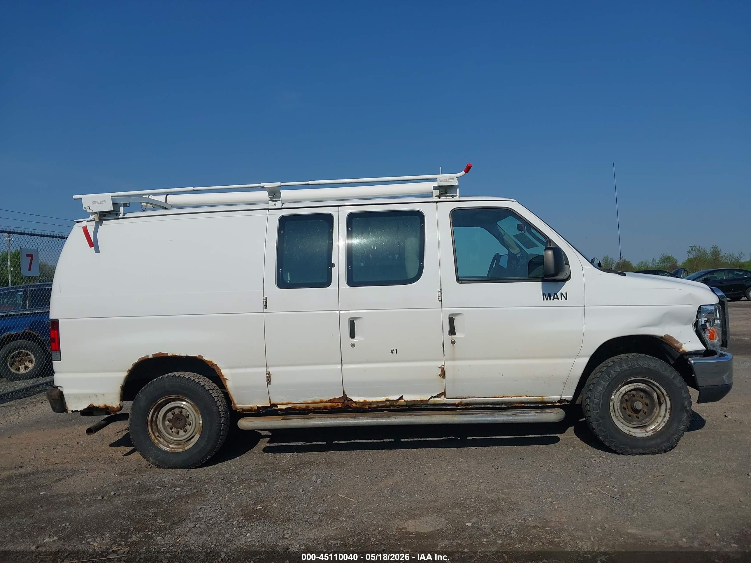 2013 Ford E-250 Commercial White vin: 1FTNE2EW0DDA11790