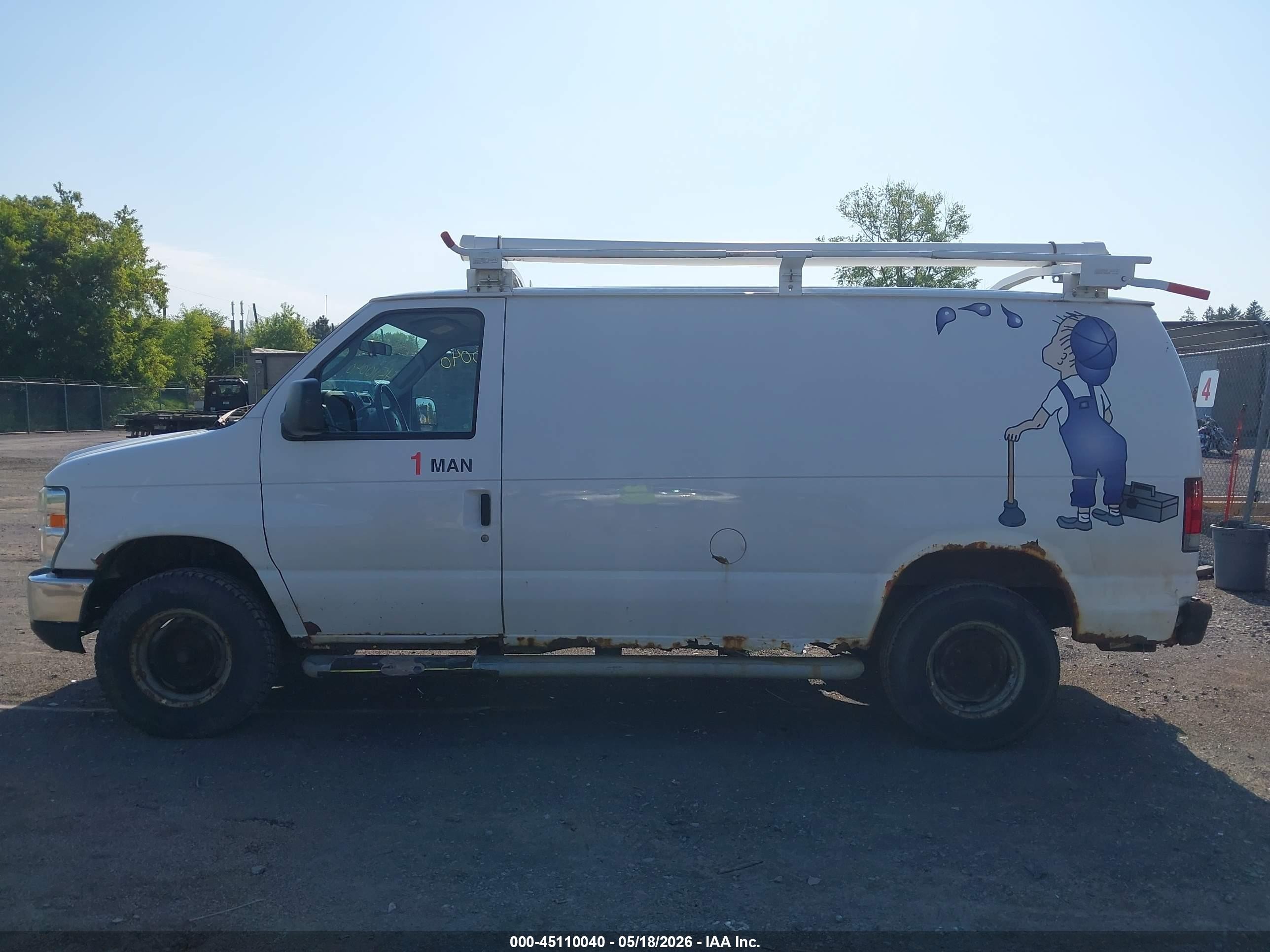 2013 Ford E-250 Commercial White vin: 1FTNE2EW0DDA11790