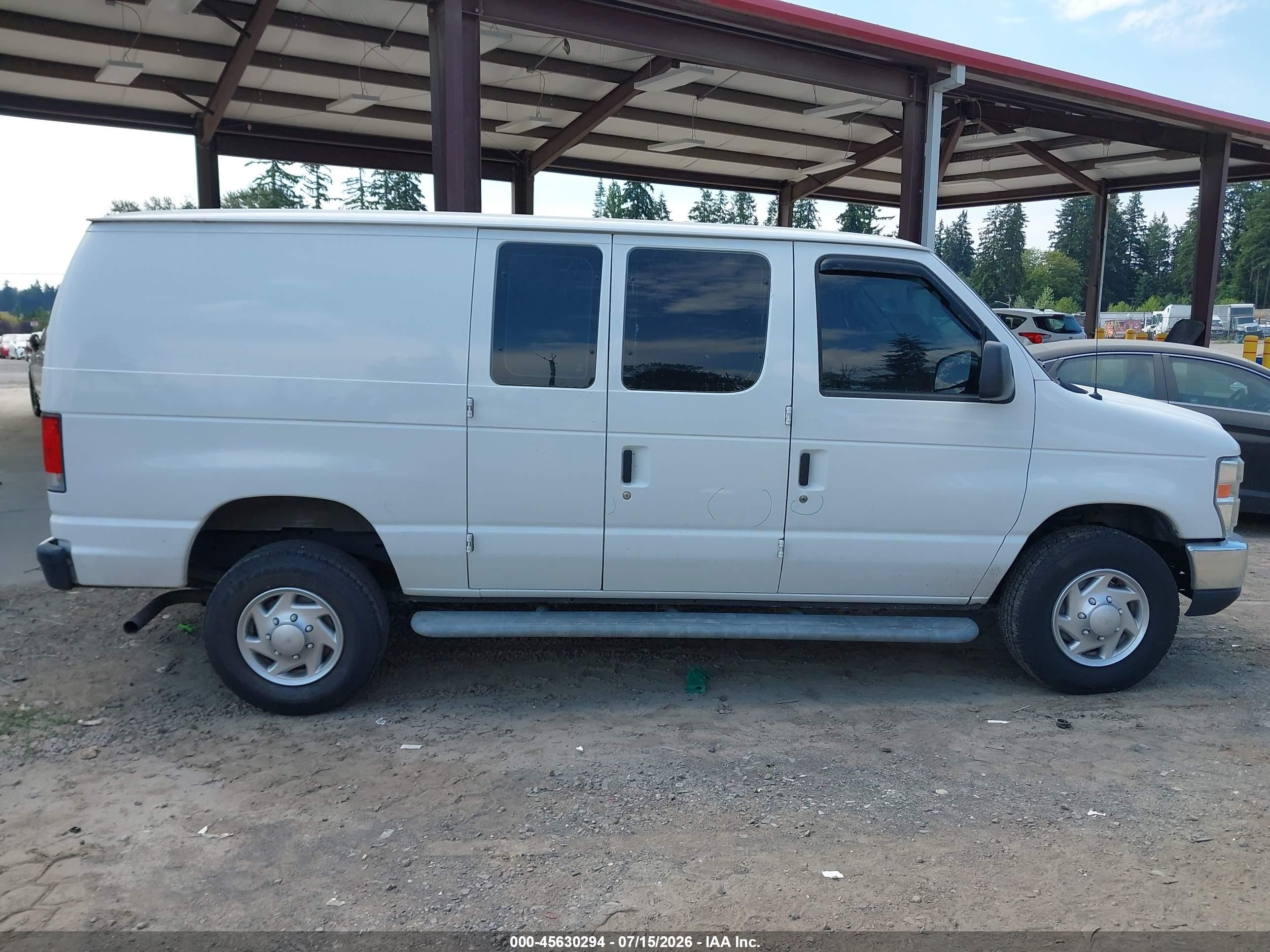 2014 Ford E-250 Commercial Белый vin: 1FTNE2EW0EDA31829