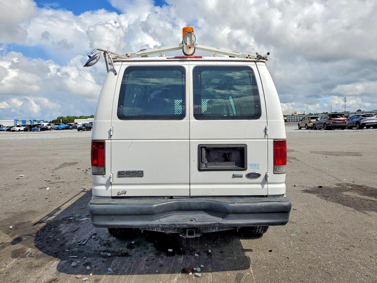 2010 Ford Econoline E250 Van White vin: 1FTNE2EW1ADA88034