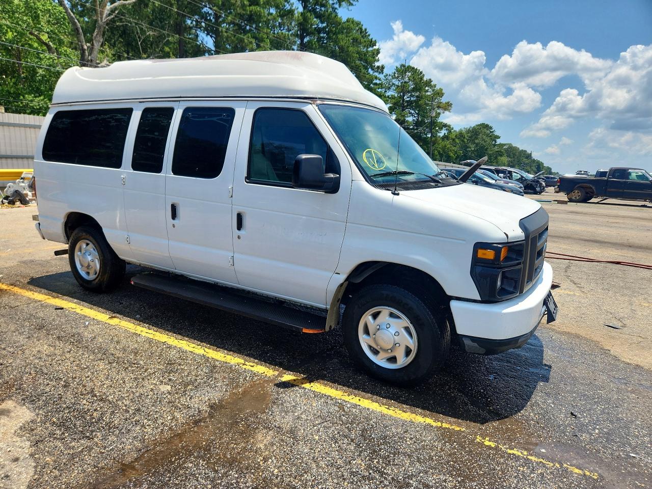 2010 Ford Econoline E250 Van White vin: 1FTNE2EW1ADA99454