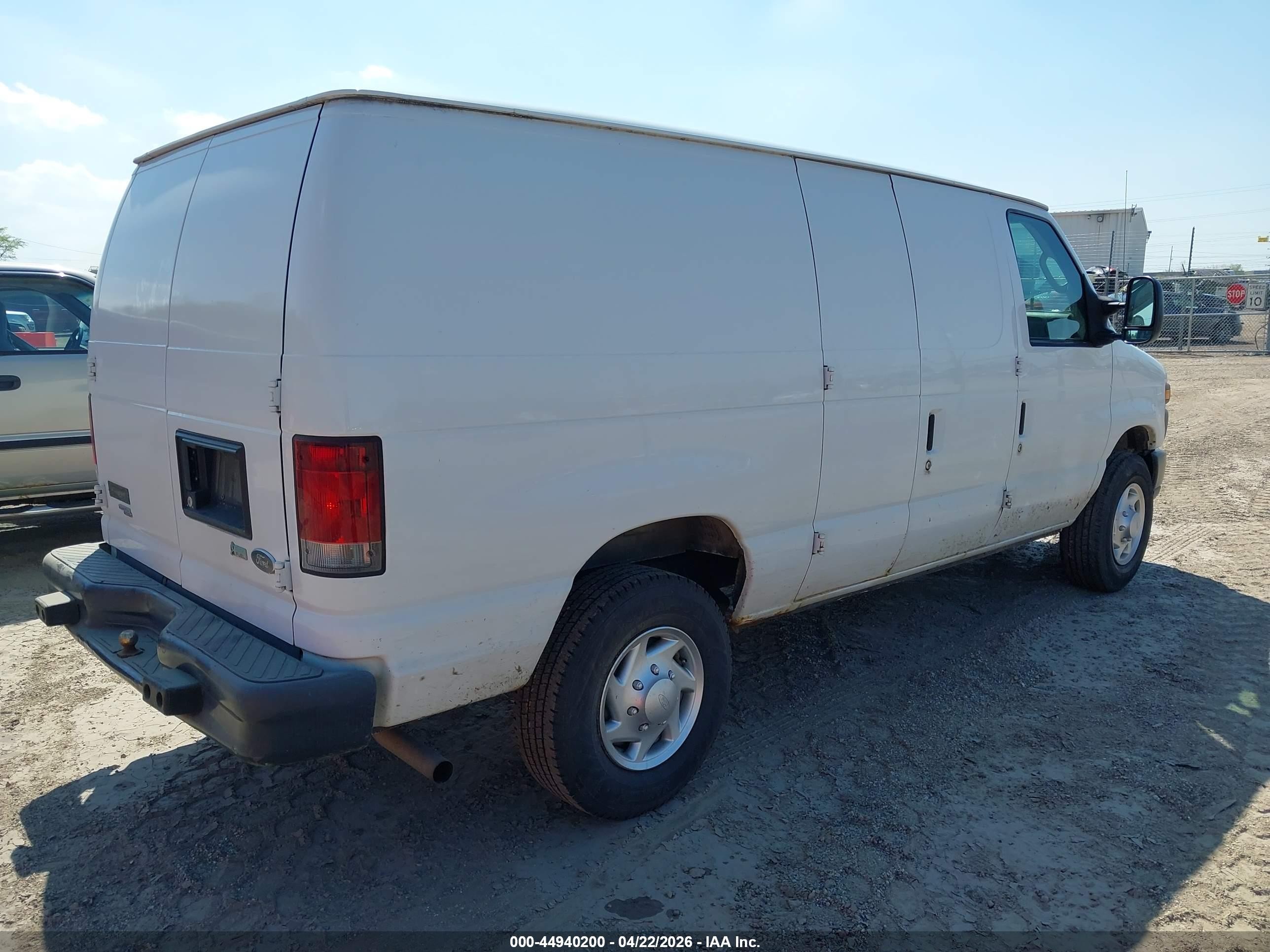 2012 Ford E-250 Commercial White vin: 1FTNE2EW1CDA42089