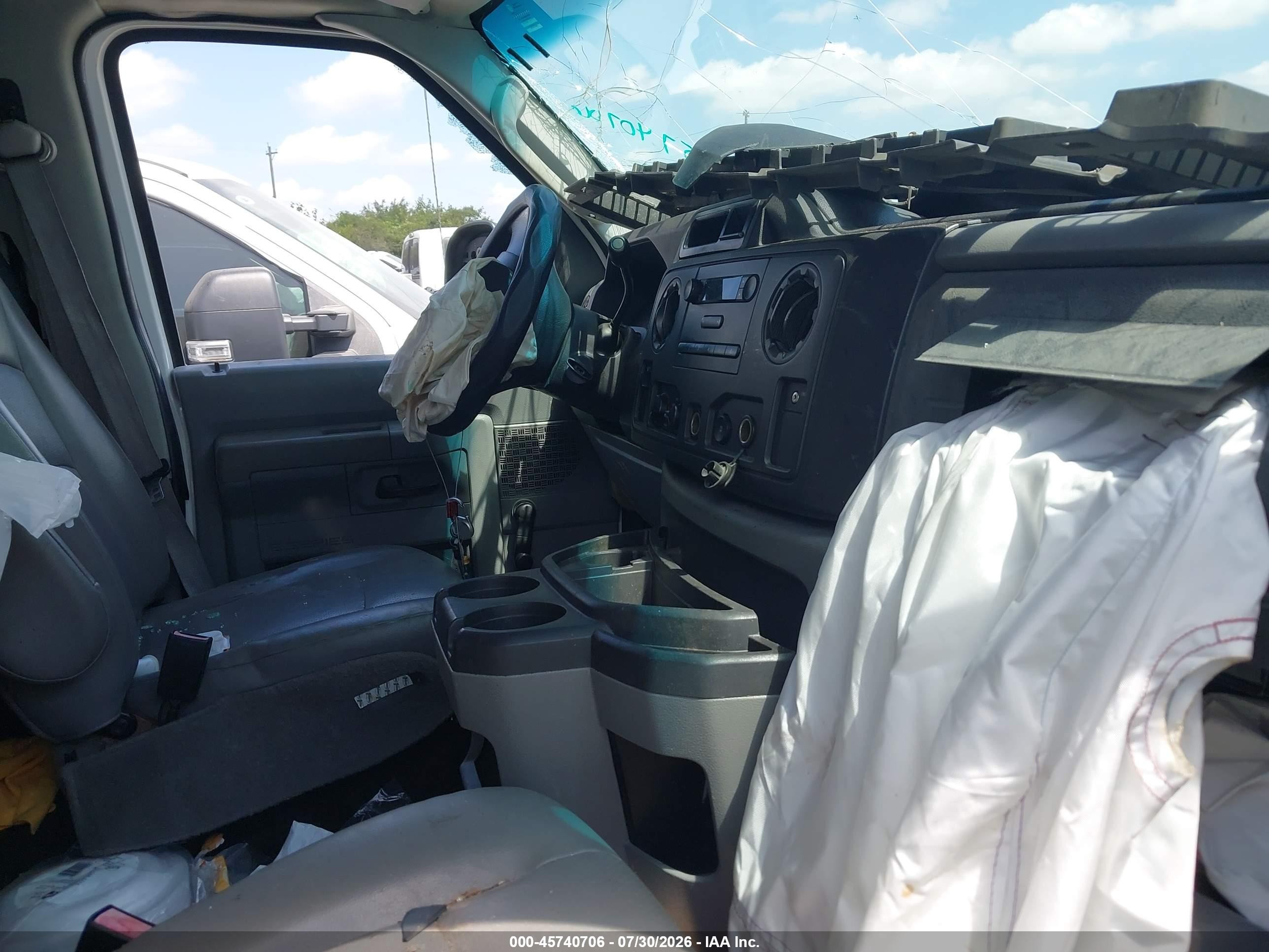 2012 Ford E-250 Commercial White vin: 1FTNE2EW1CDA70877