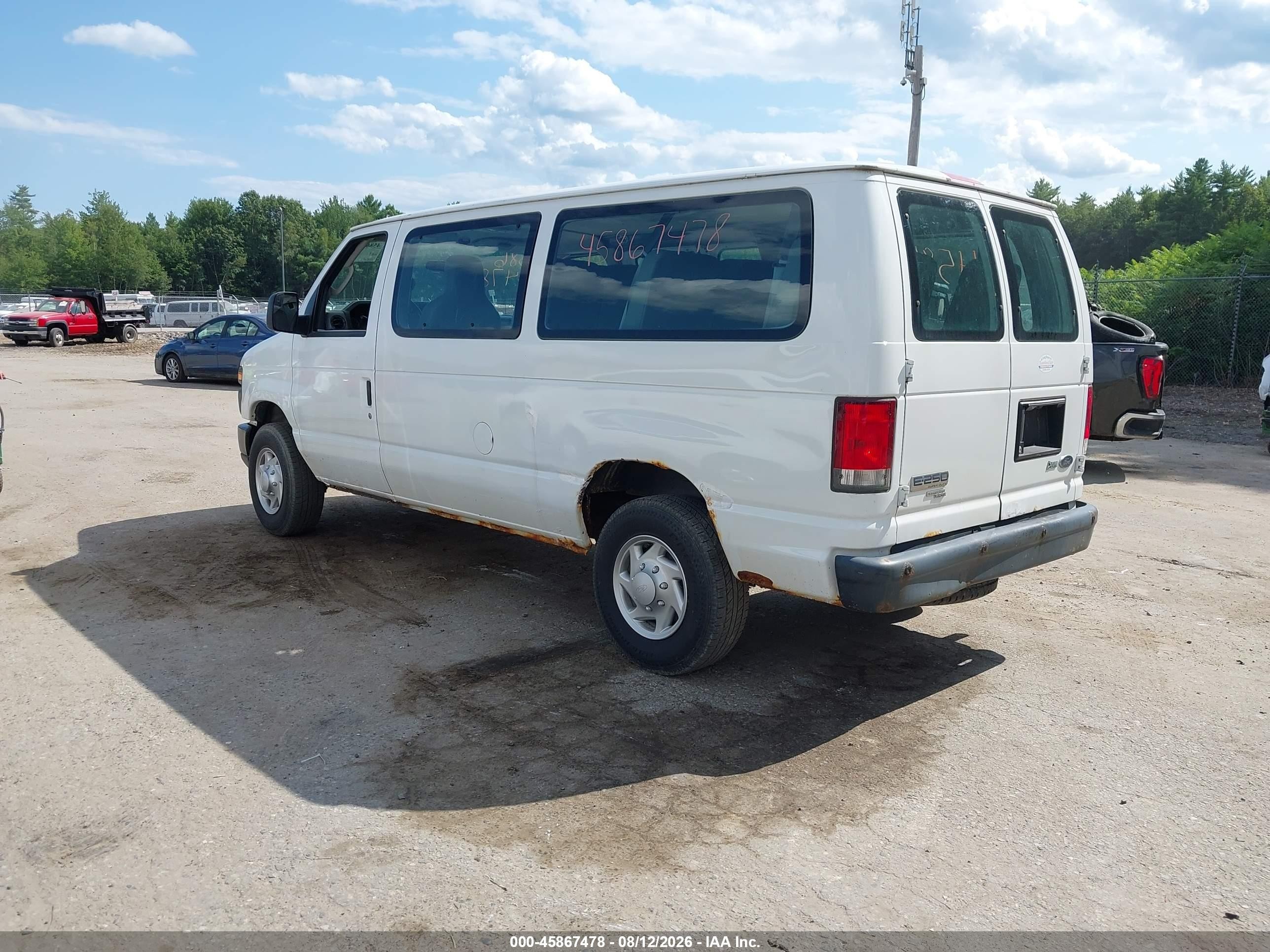 2013 Ford E-250 Commercial White vin: 1FTNE2EW1DDB16399