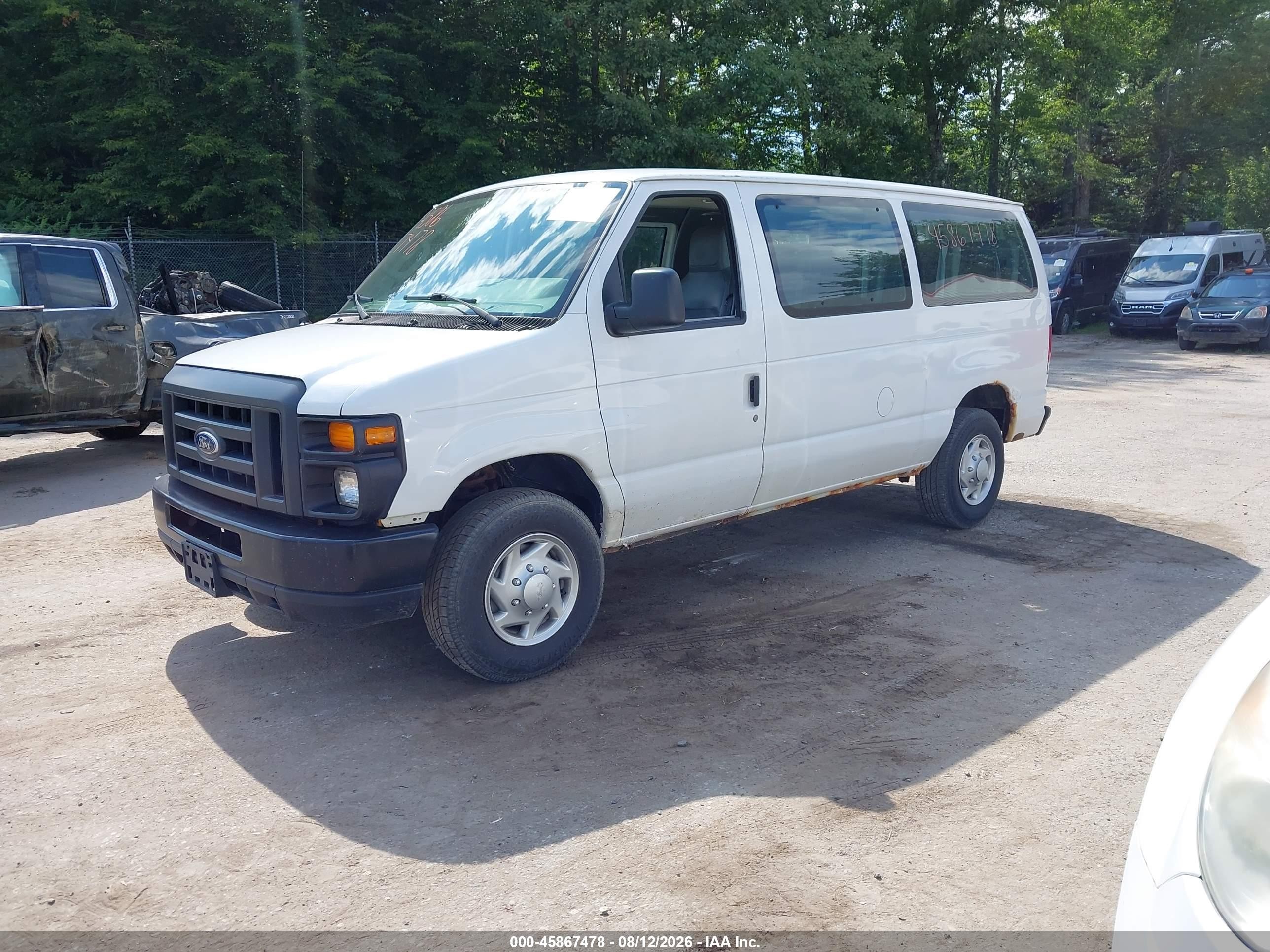 2013 Ford E-250 Commercial White vin: 1FTNE2EW1DDB16399