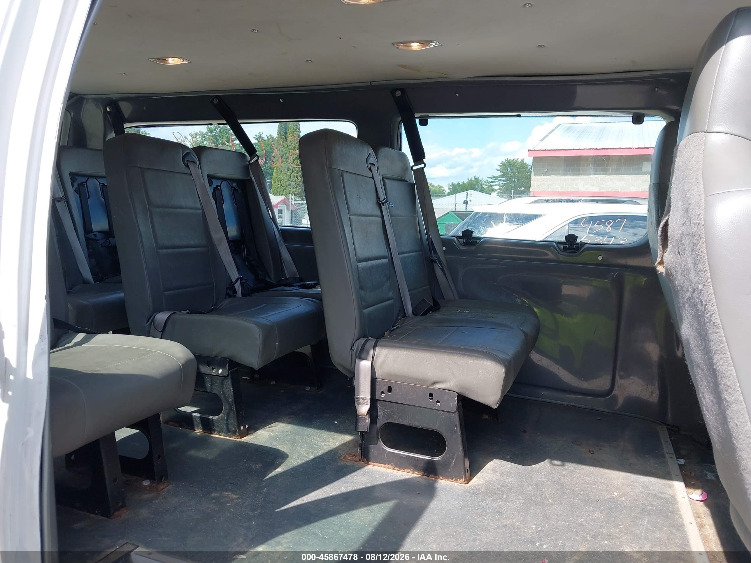 2013 Ford E-250 Commercial White vin: 1FTNE2EW1DDB16399