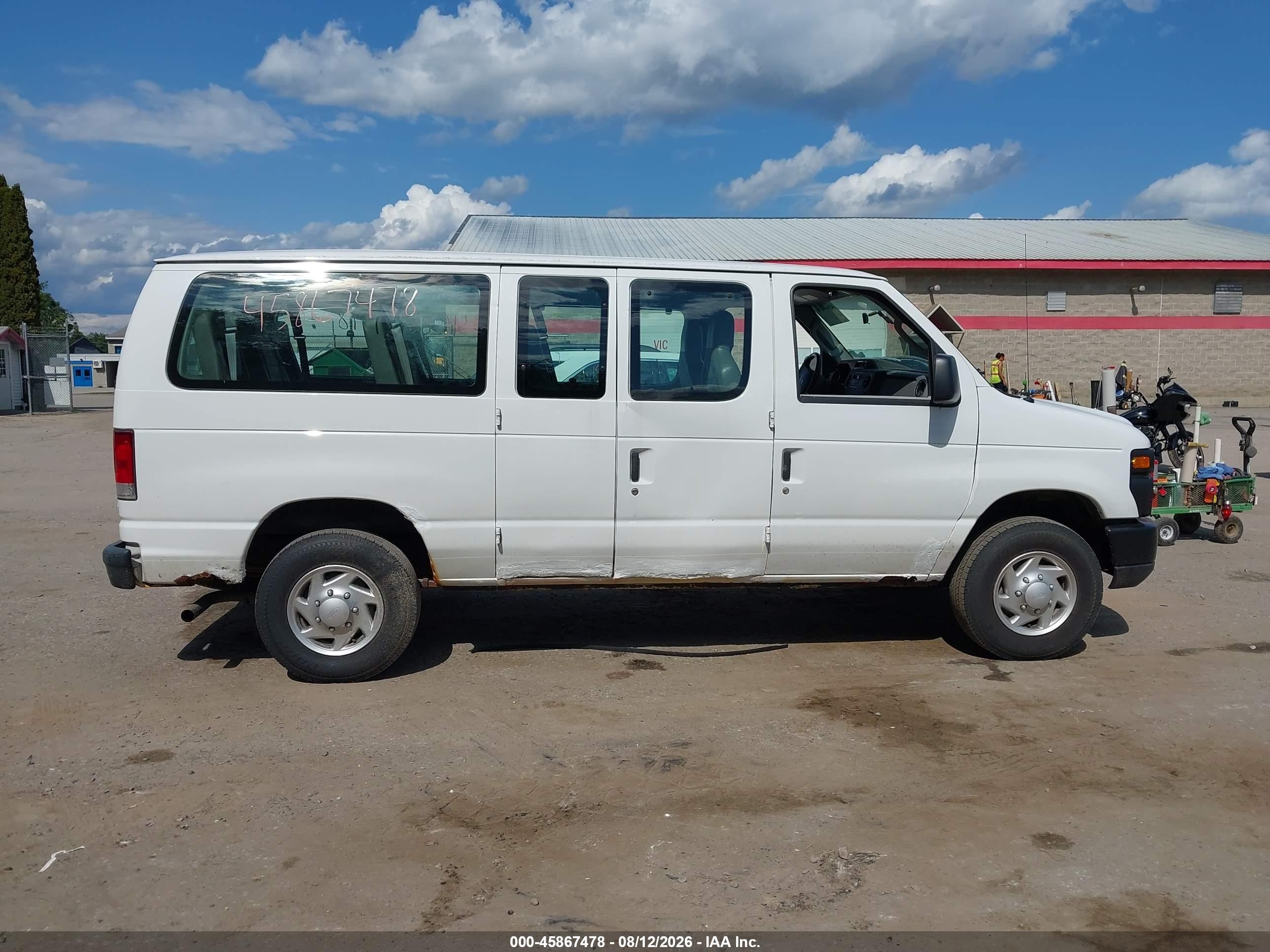2013 Ford E-250 Commercial White vin: 1FTNE2EW1DDB16399