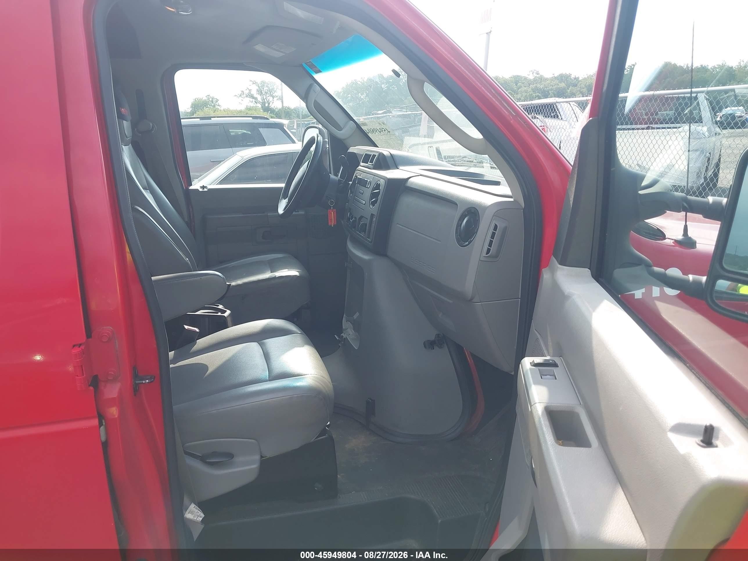 2014 Ford E-250 Commercial Red vin: 1FTNE2EW1EDB18445