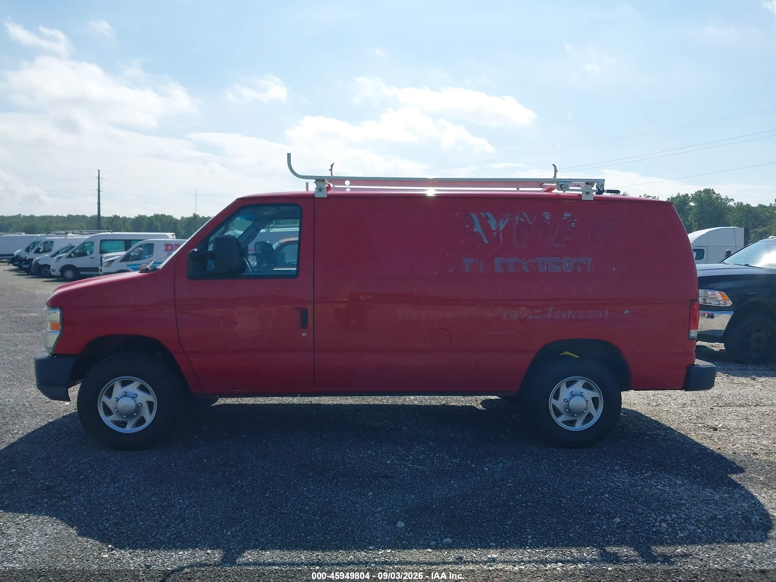 2014 Ford E-250 Commercial Red vin: 1FTNE2EW1EDB18445