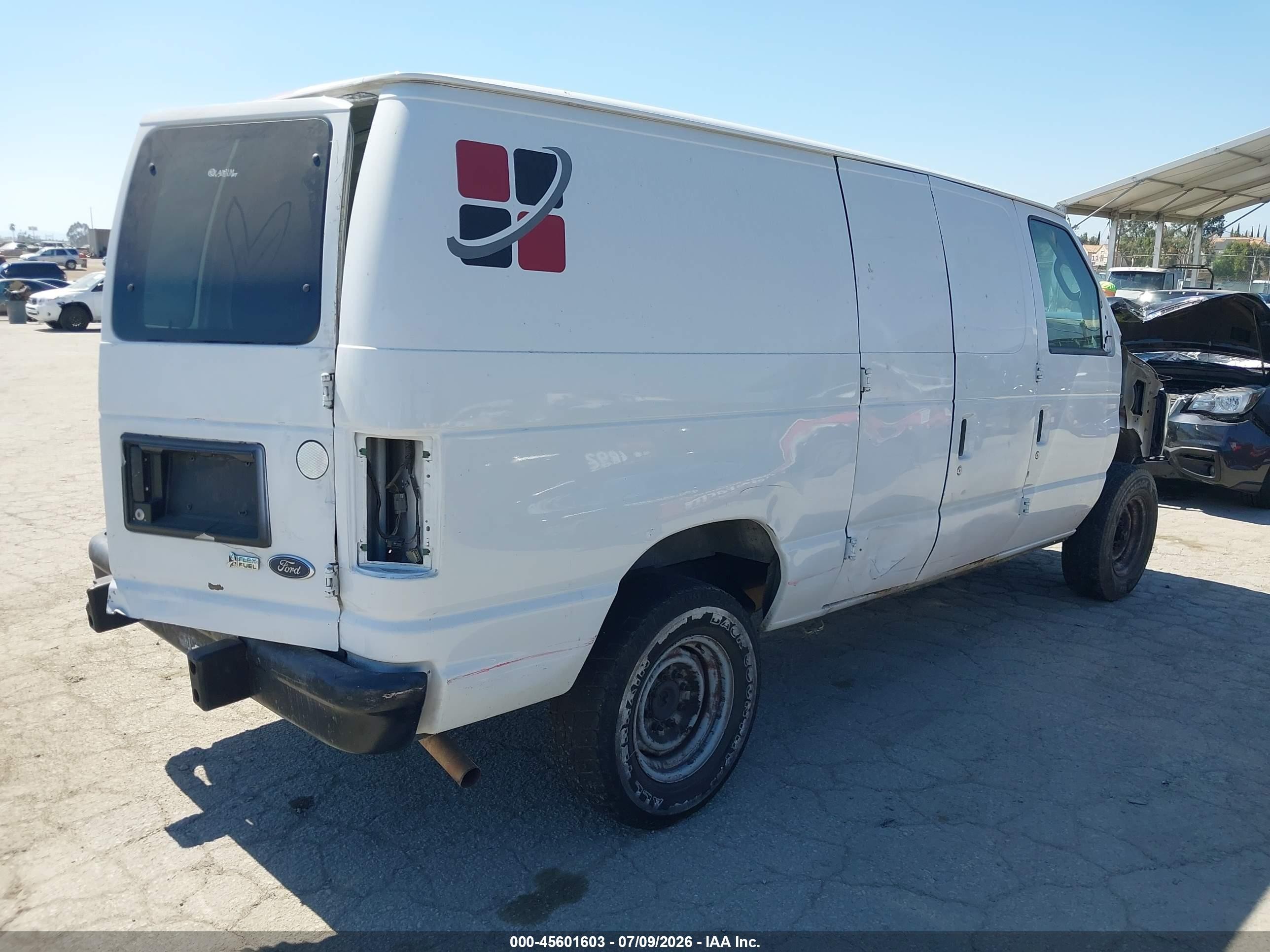 2012 Ford E-250 Commercial Белый vin: 1FTNE2EW2CDA40805