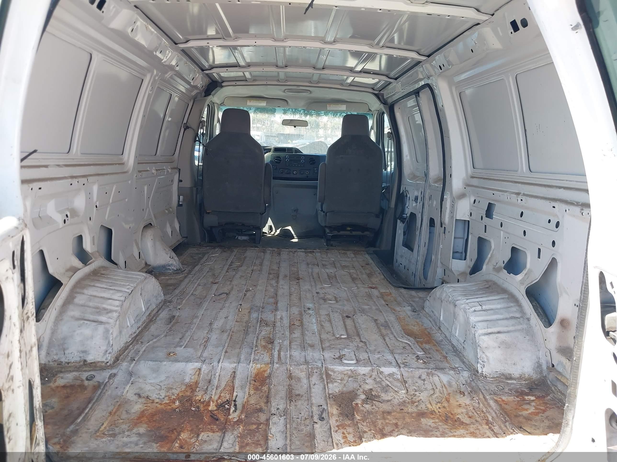 2012 Ford E-250 Commercial Белый vin: 1FTNE2EW2CDA40805