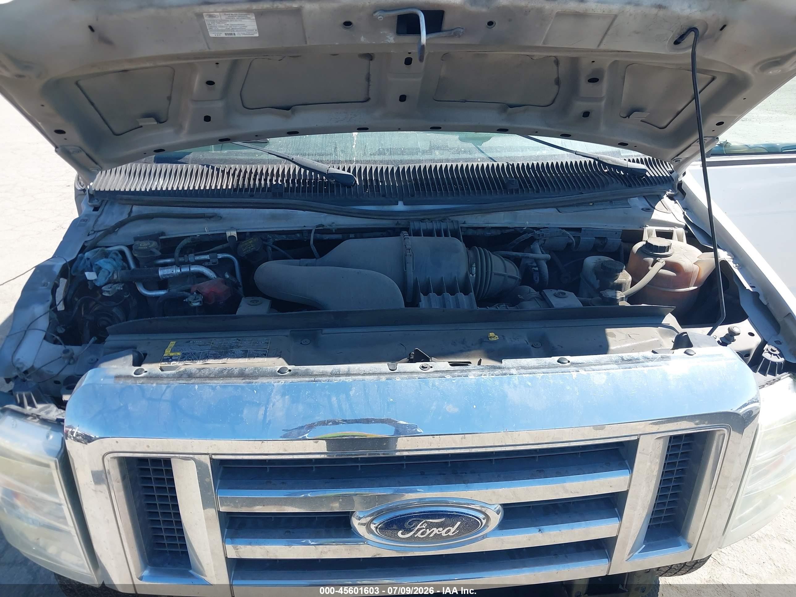 2012 Ford E-250 Commercial Белый vin: 1FTNE2EW2CDA40805