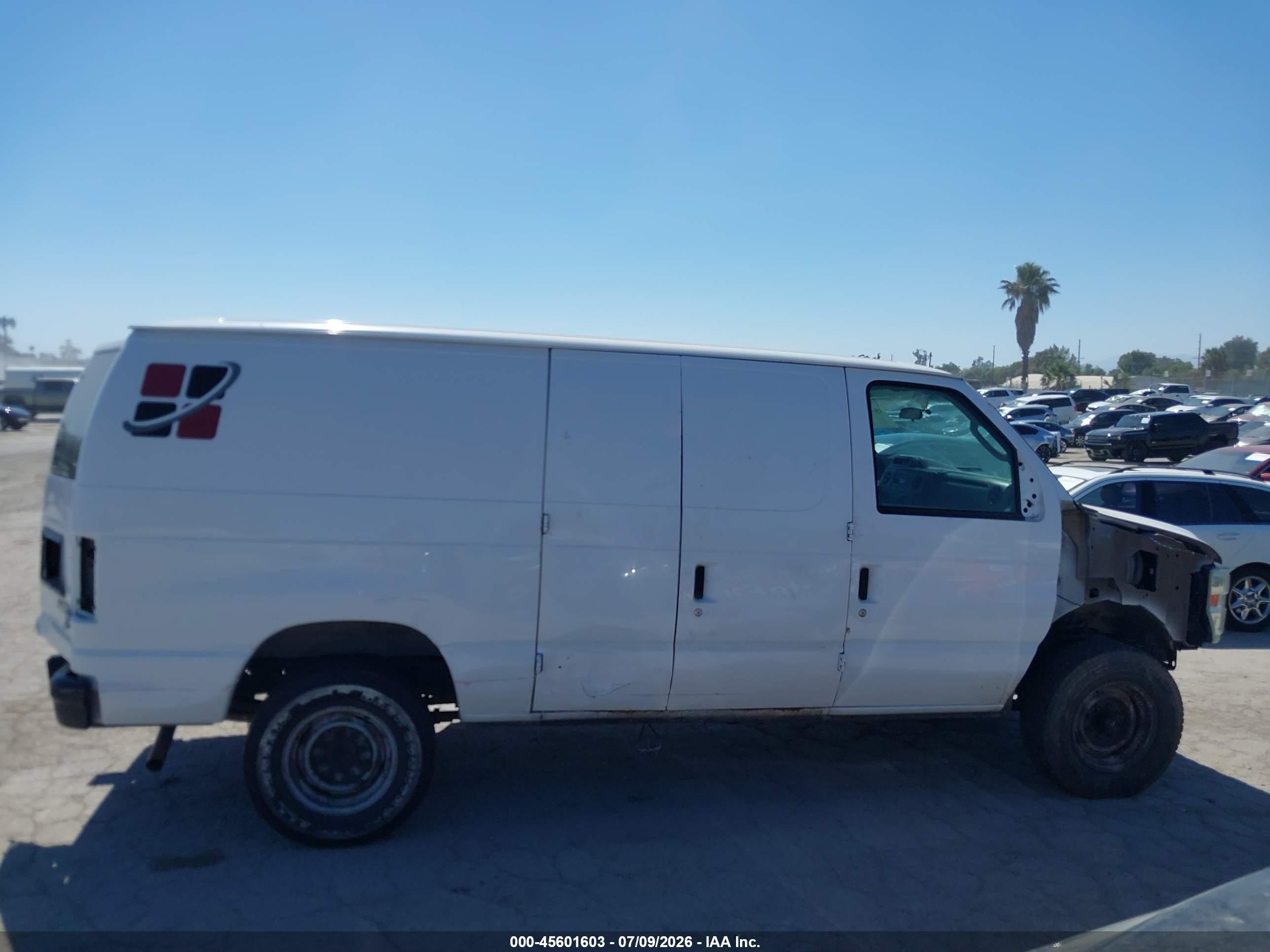 2012 Ford E-250 Commercial Белый vin: 1FTNE2EW2CDA40805