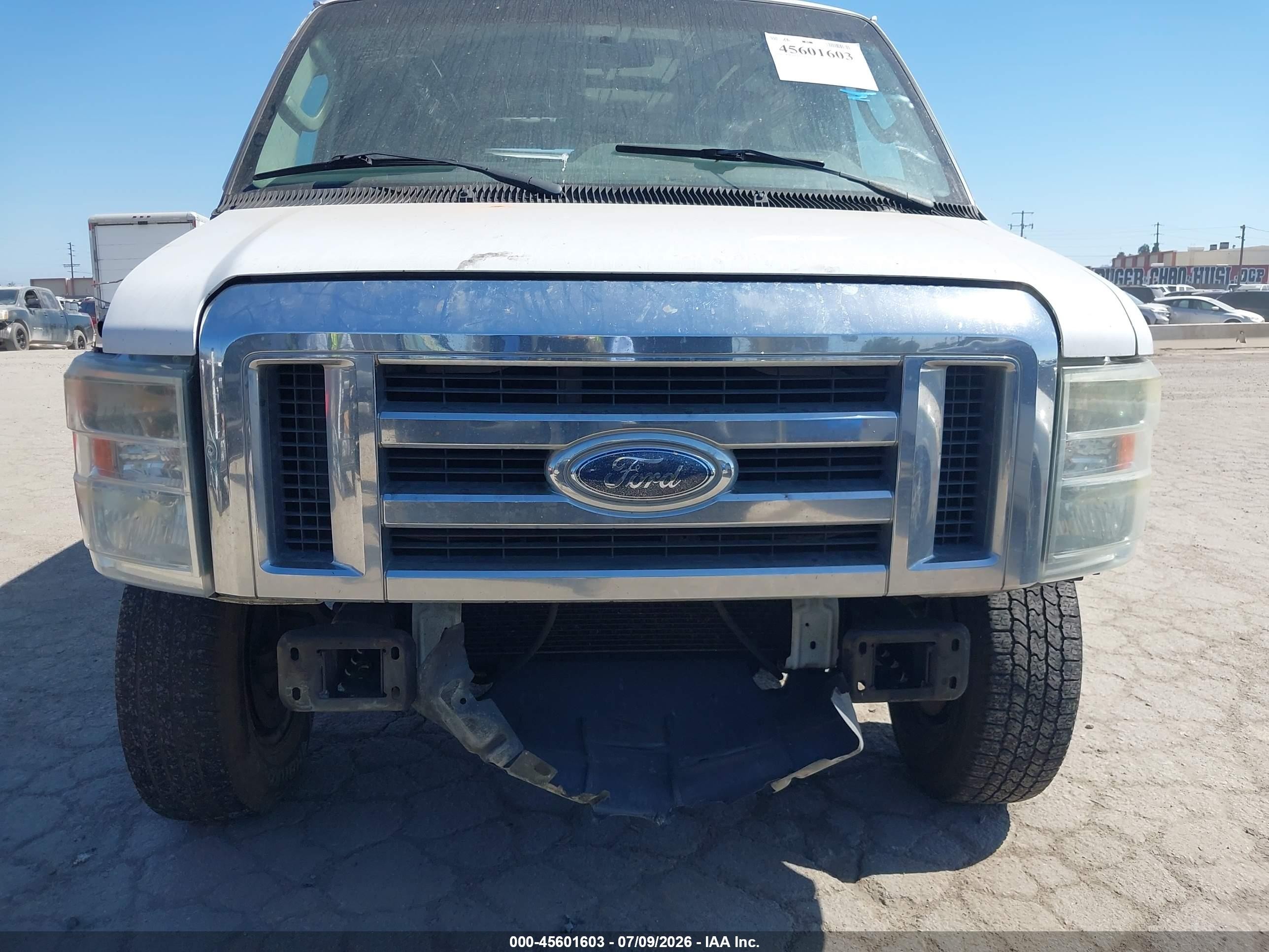 2012 Ford E-250 Commercial Белый vin: 1FTNE2EW2CDA40805