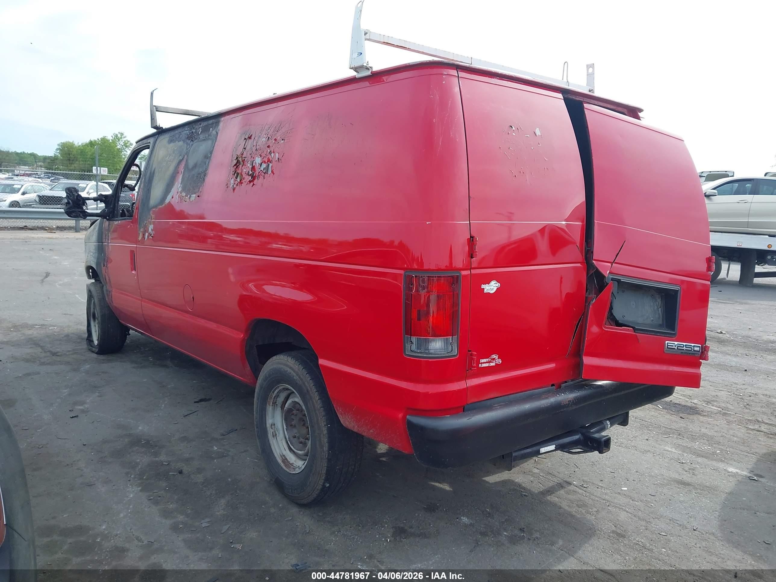 2012 Ford E-250 Commercial Red vin: 1FTNE2EW2CDB09833