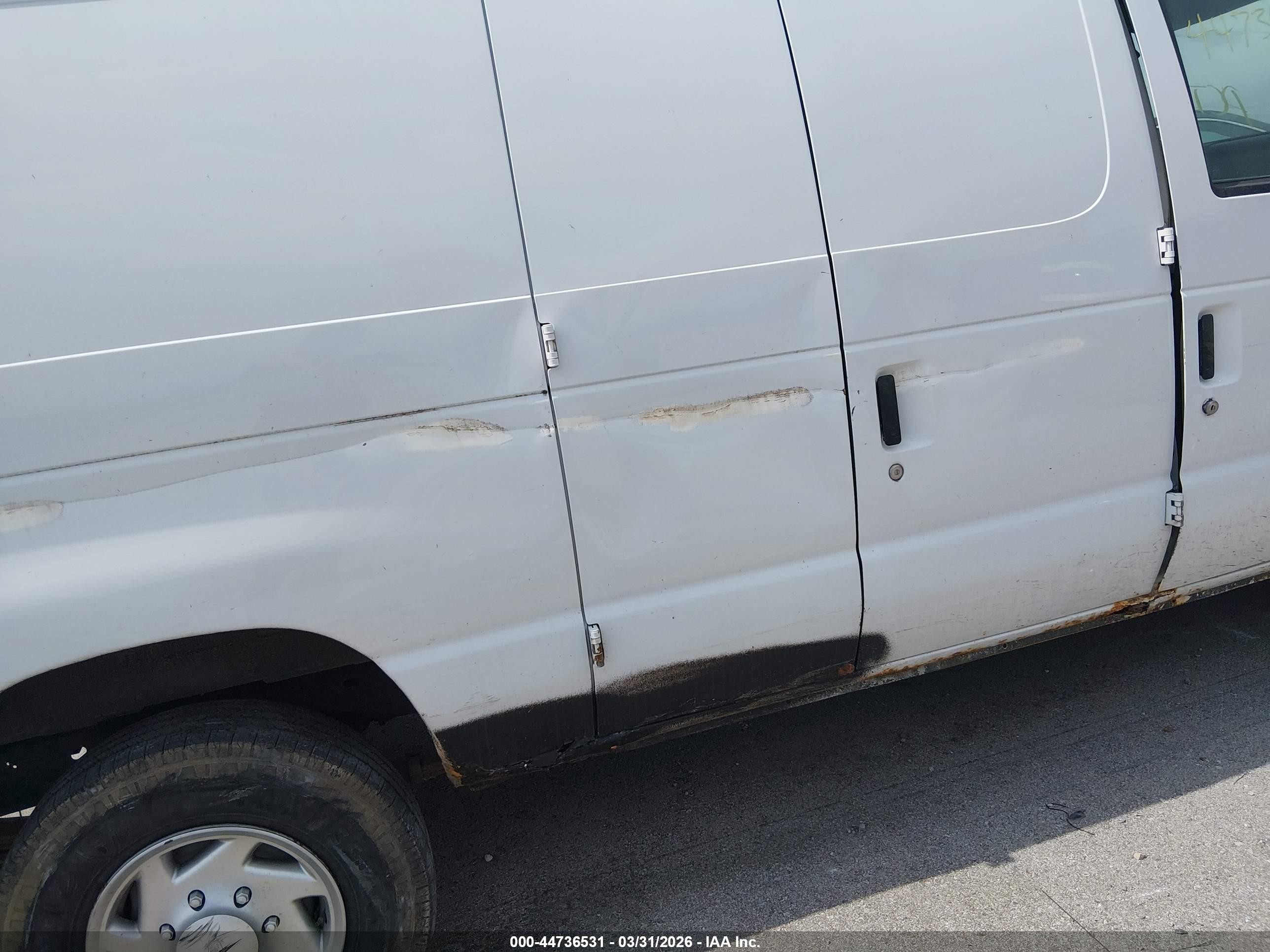 2013 Ford E-250 Commercial White vin: 1FTNE2EW2DDA14223