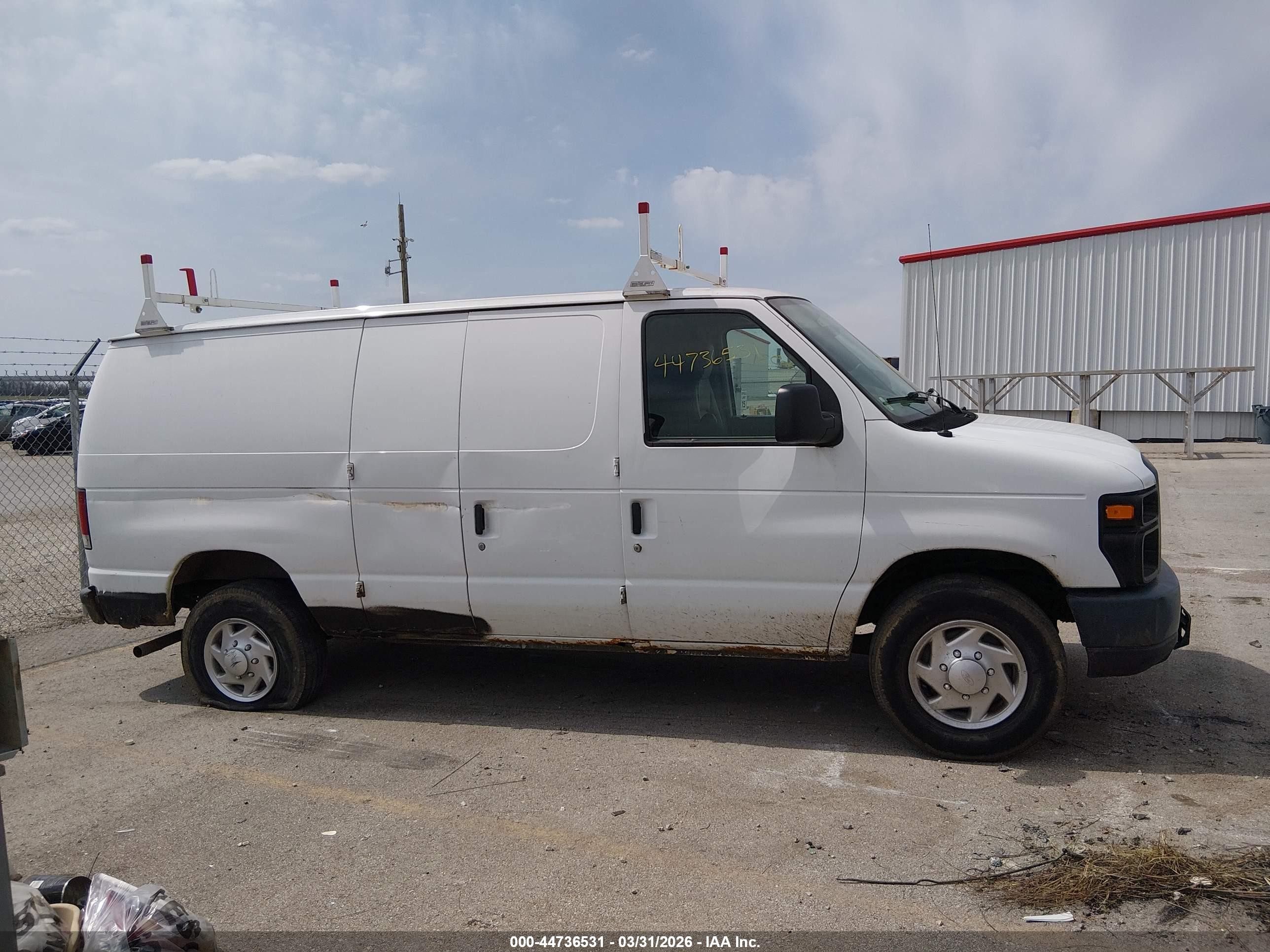 2013 Ford E-250 Commercial White vin: 1FTNE2EW2DDA14223