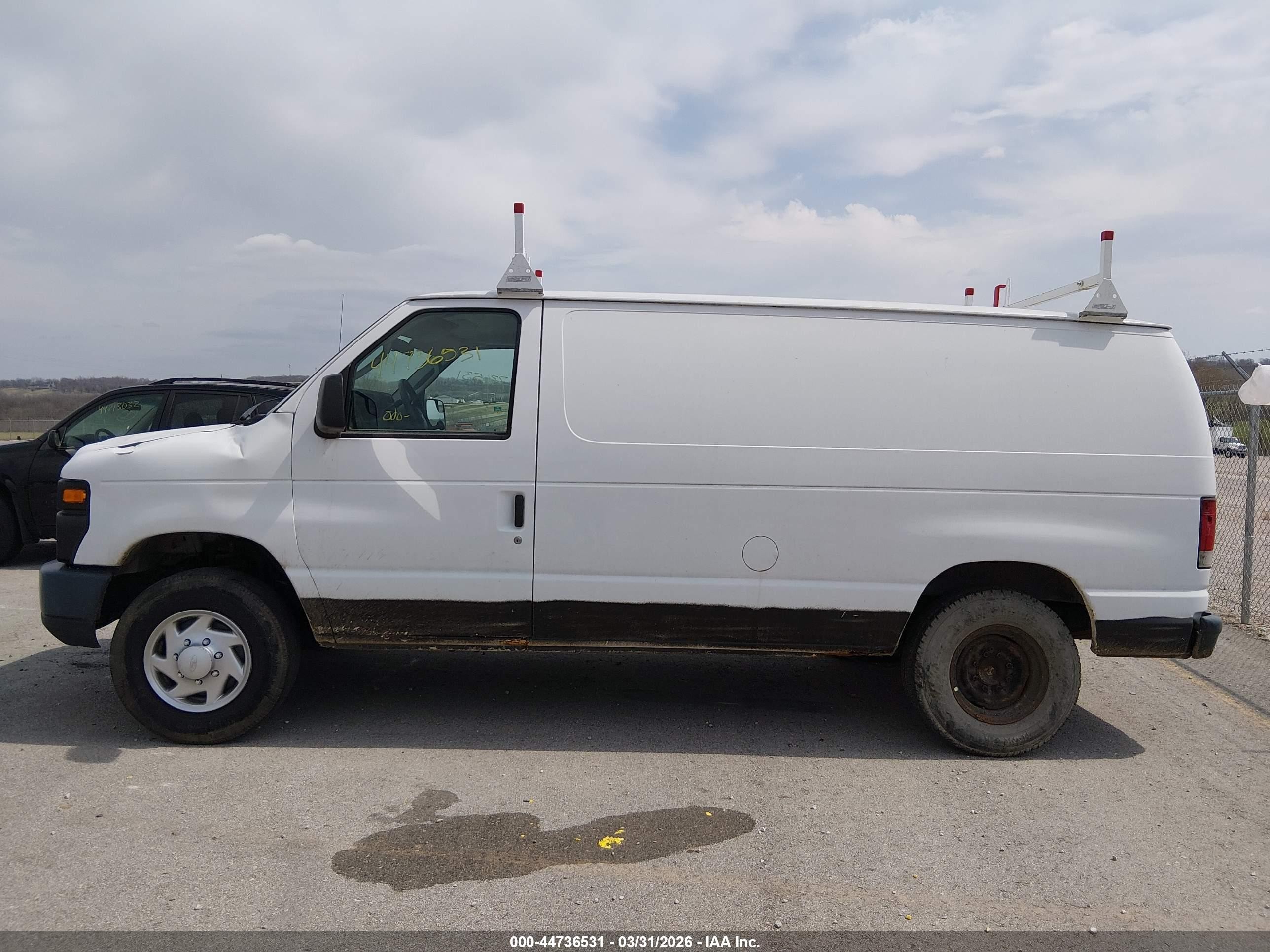 2013 Ford E-250 Commercial White vin: 1FTNE2EW2DDA14223