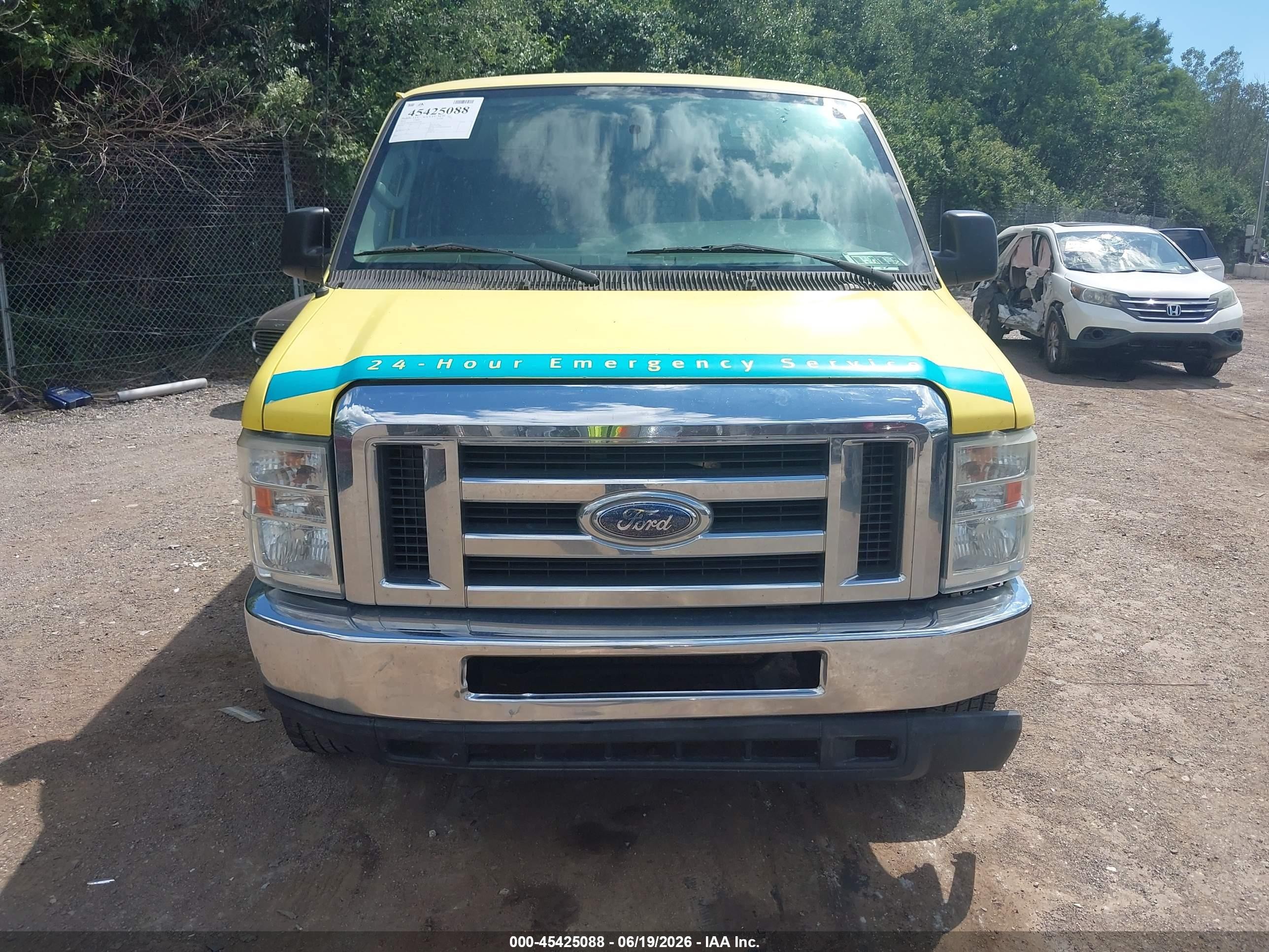 2013 Ford E-250 Commercial/recreational Yellow vin: 1FTNE2EW2DDA24508
