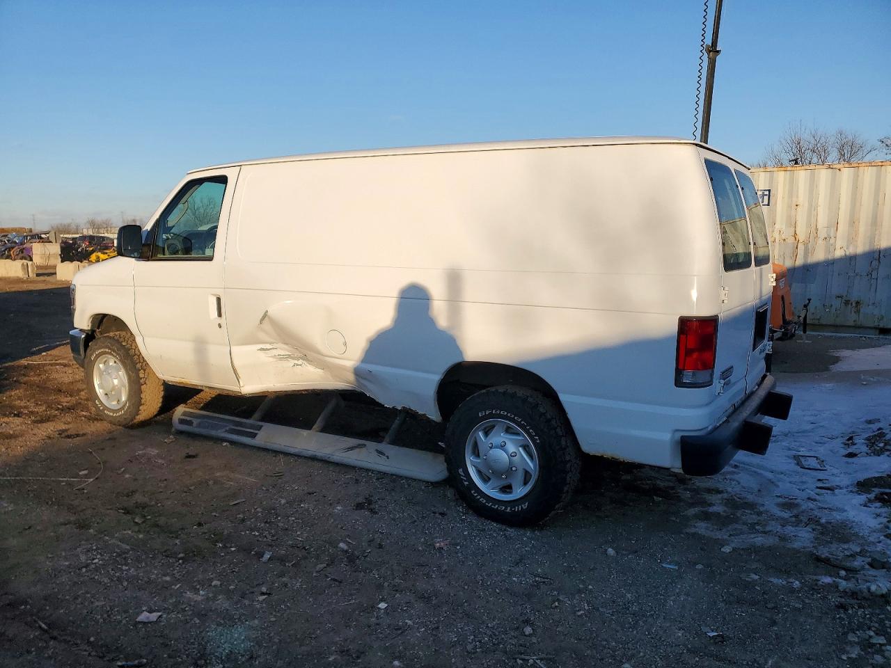 2013 Ford Econoline E250 Van White vin: 1FTNE2EW2DDA80237