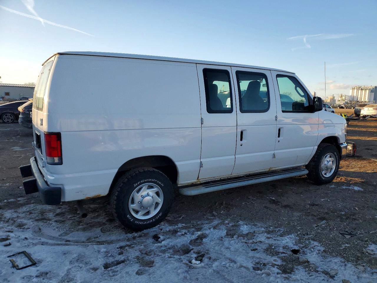 2013 Ford Econoline E250 Van White vin: 1FTNE2EW2DDA80237