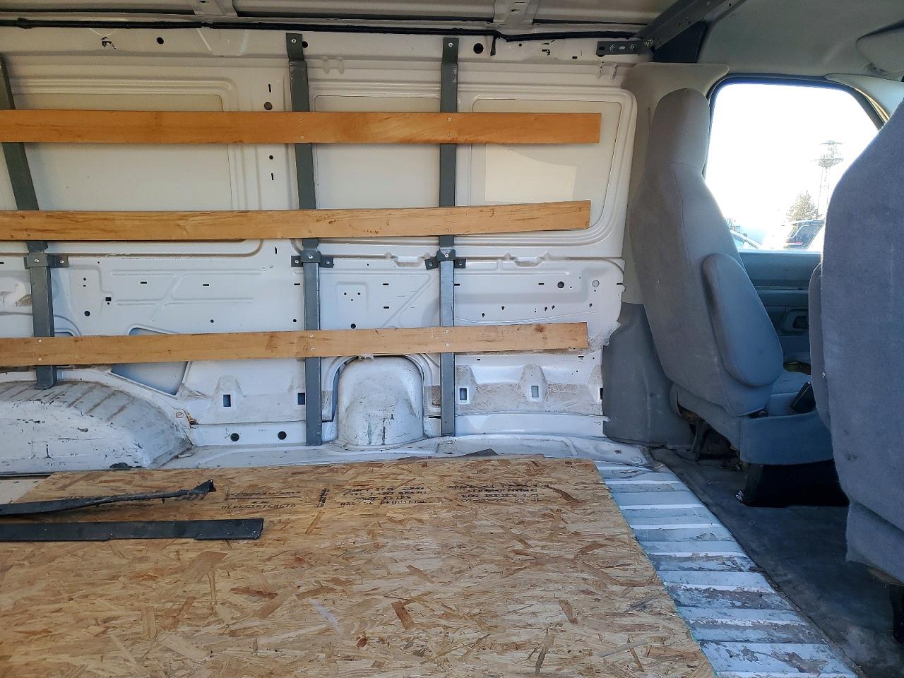 2013 Ford Econoline E250 Van White vin: 1FTNE2EW2DDA80237