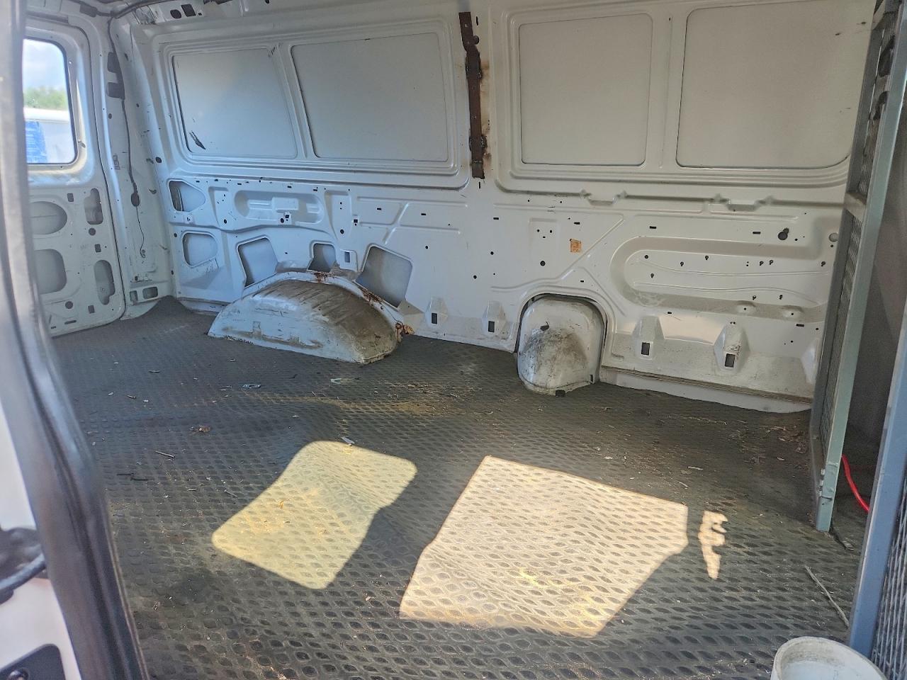2011 Ford Econoline E250 Van Белый vin: 1FTNE2EW3BDA76419
