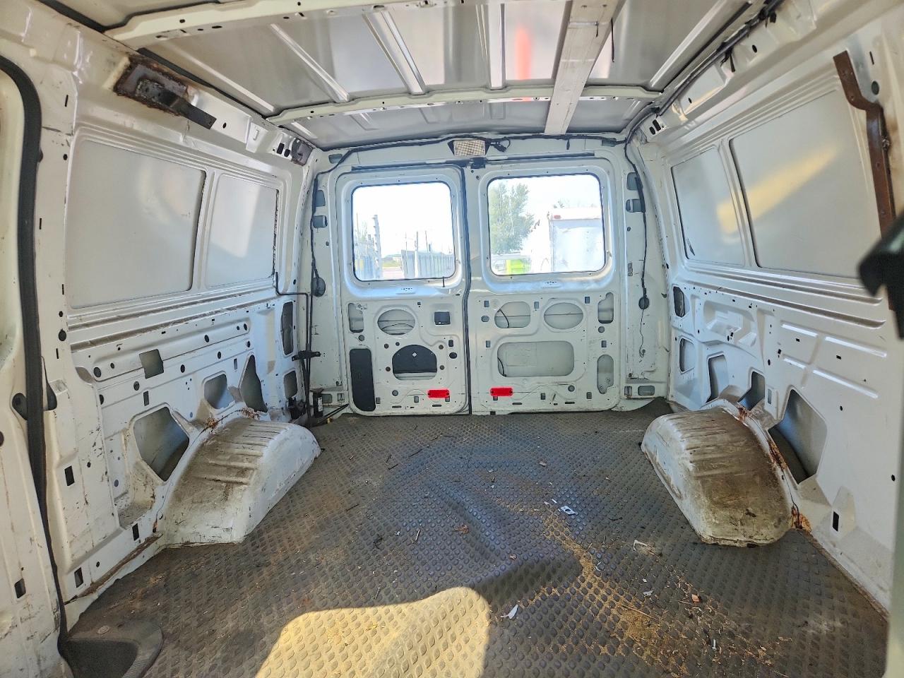 2011 Ford Econoline E250 Van Белый vin: 1FTNE2EW3BDA76419