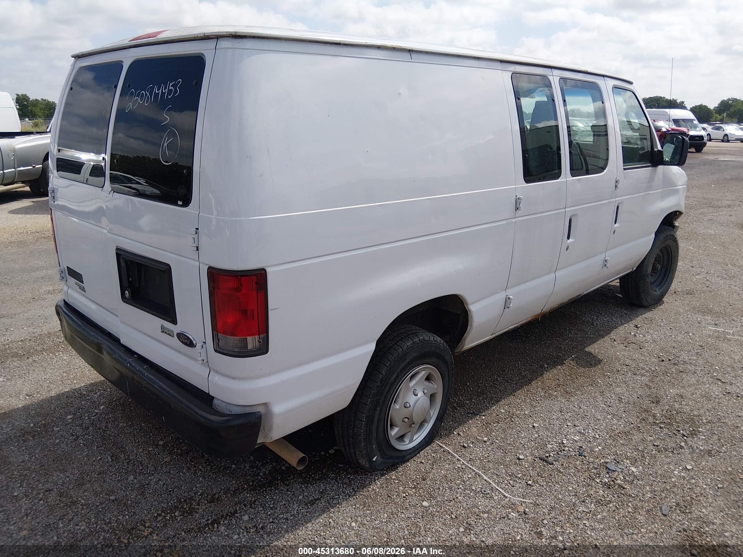 2014 Ford E-250 Commercial White vin: 1FTNE2EW3EDA33364