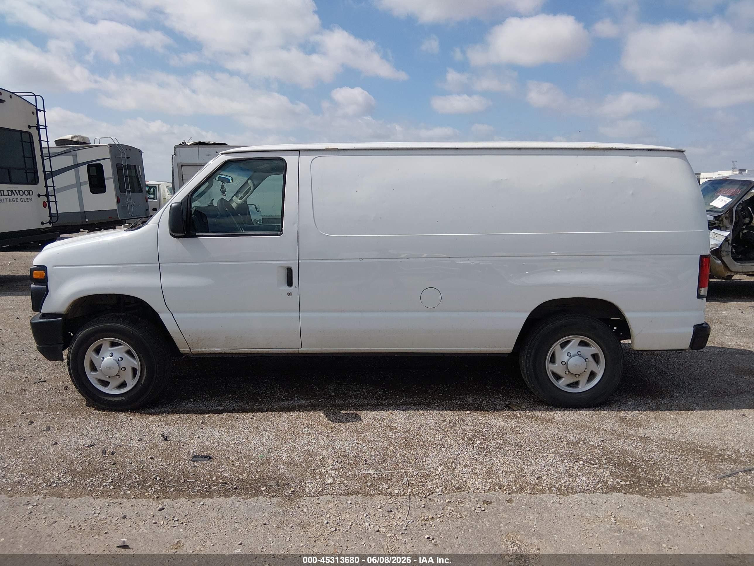 2014 Ford E-250 Commercial White vin: 1FTNE2EW3EDA33364