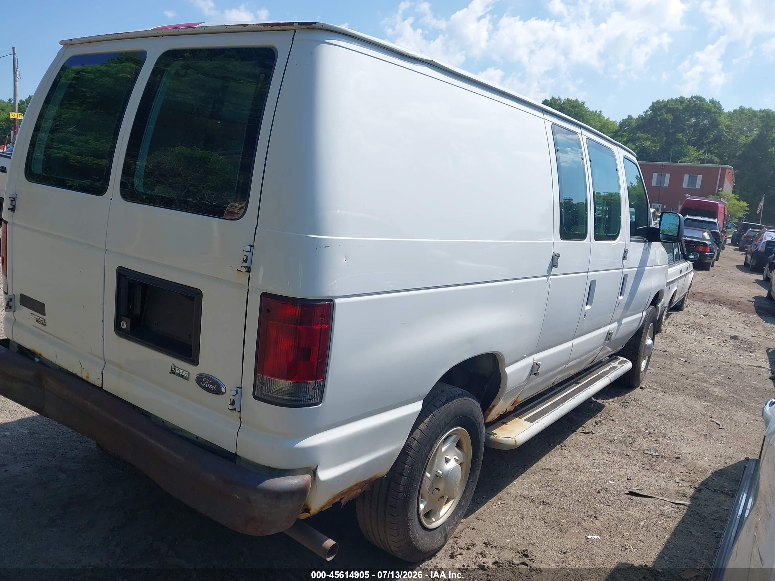 2013 Ford E-250 Commercial White vin: 1FTNE2EW4DDA26230