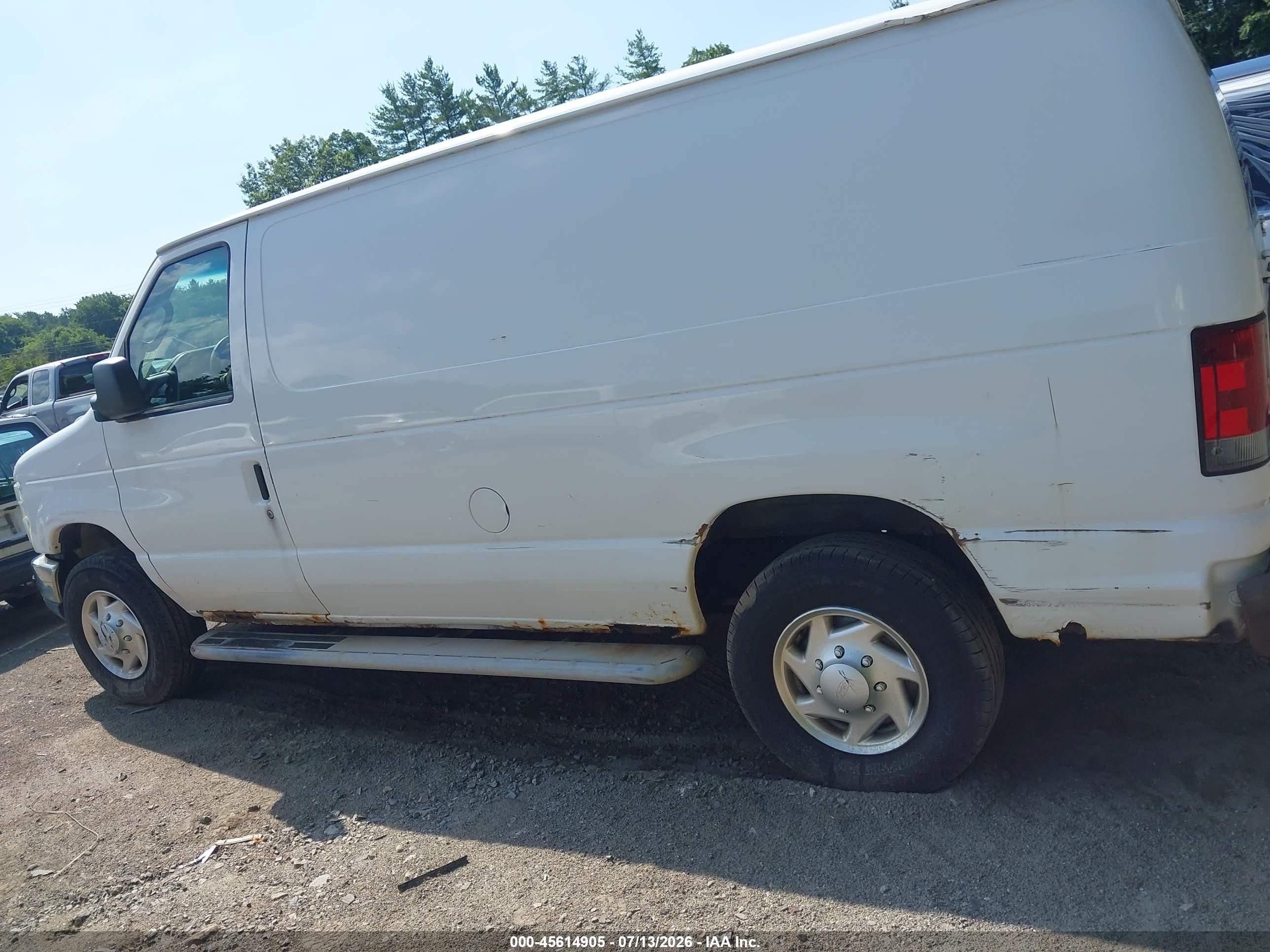 2013 Ford E-250 Commercial White vin: 1FTNE2EW4DDA26230