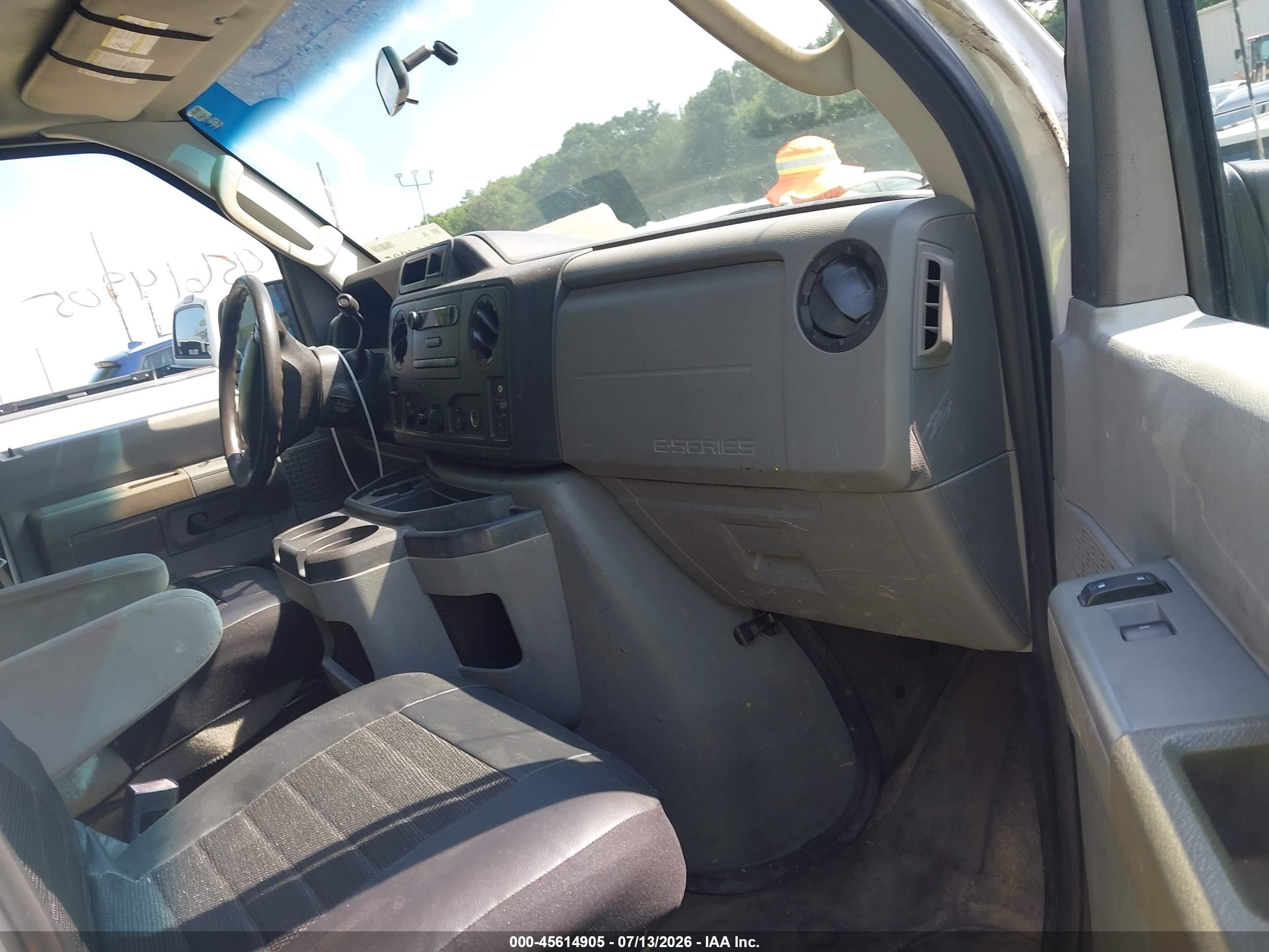2013 Ford E-250 Commercial White vin: 1FTNE2EW4DDA26230