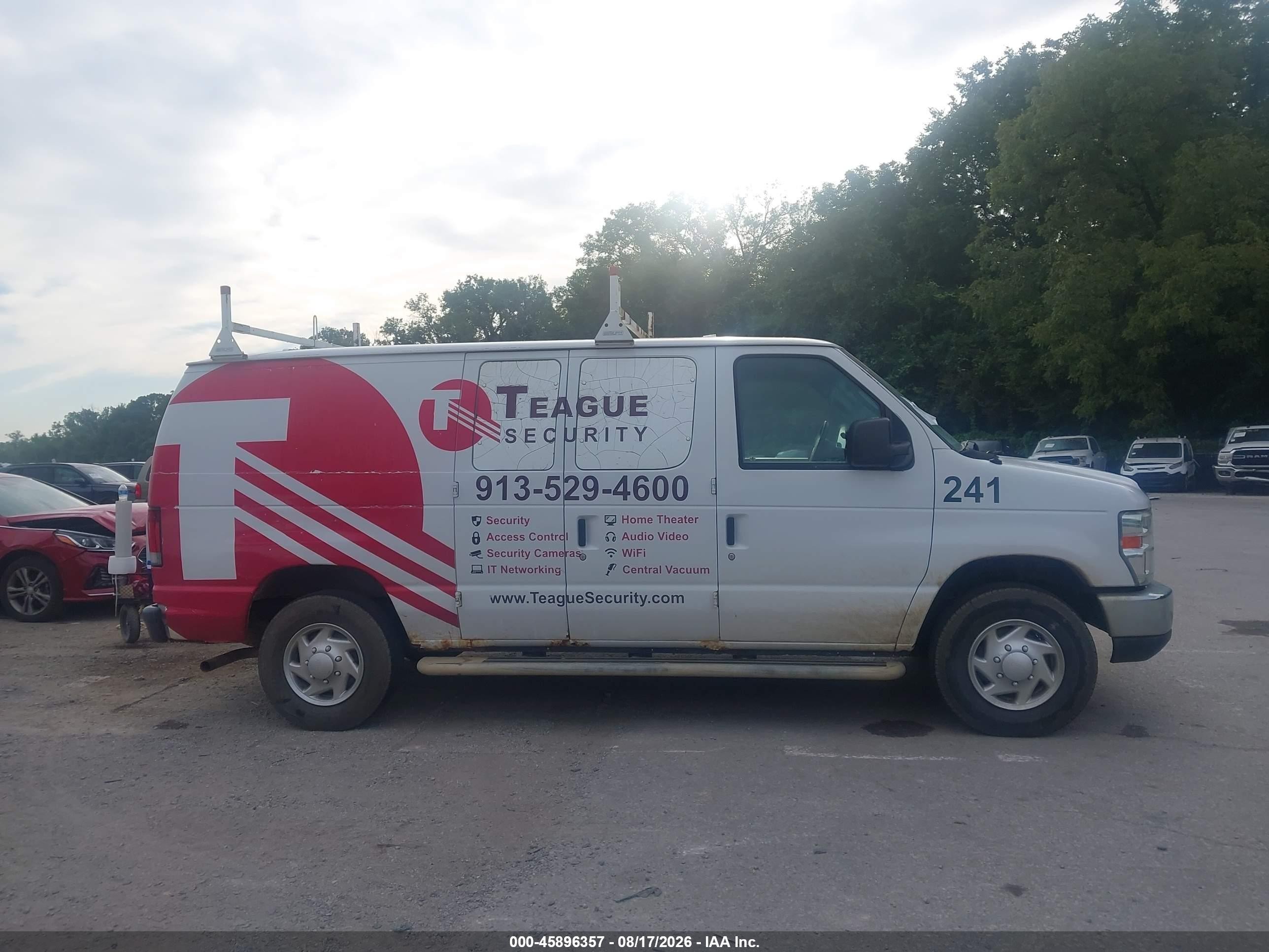 2013 Ford E-250 Commercial White vin: 1FTNE2EW4DDA31668