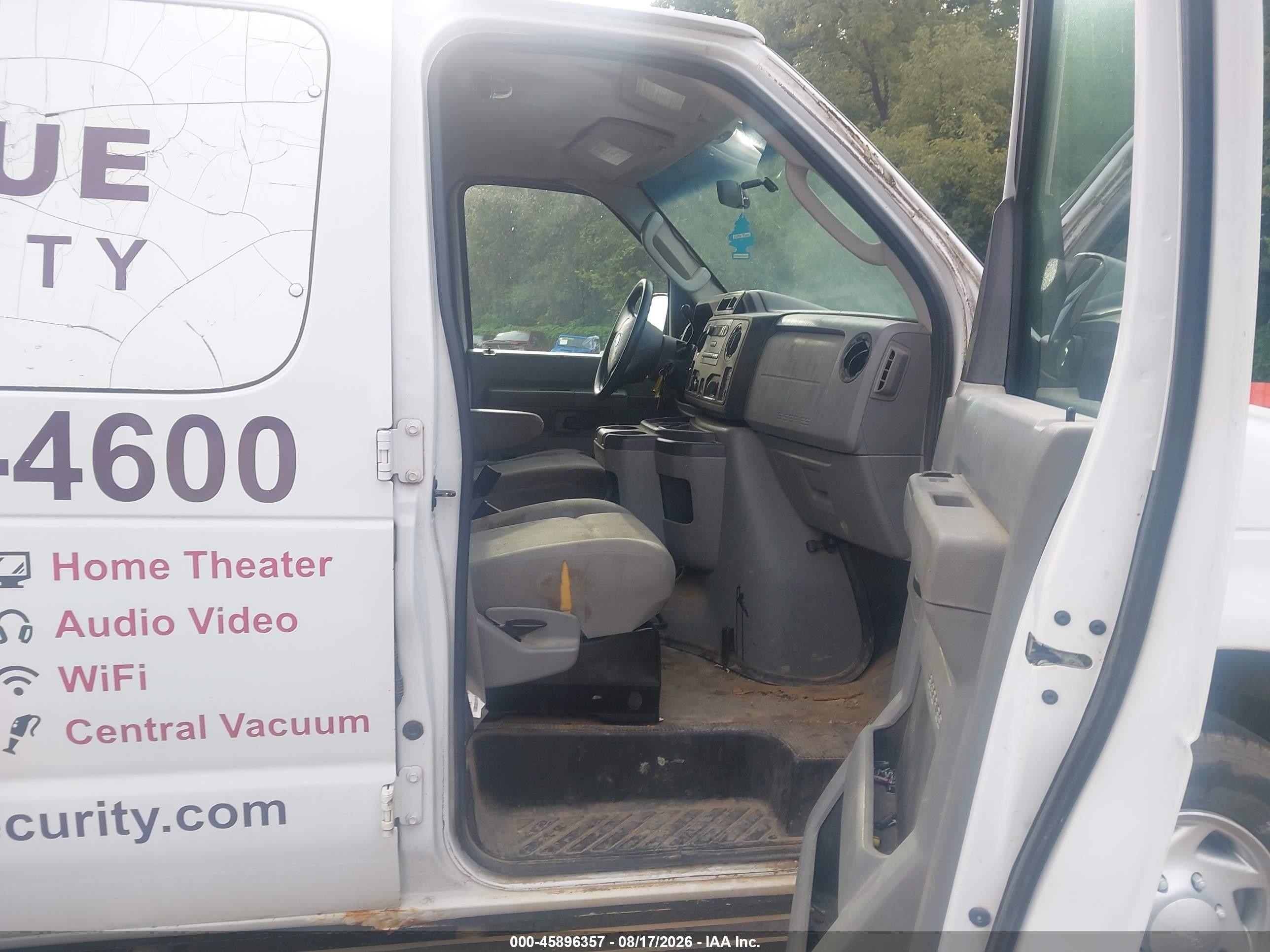 2013 Ford E-250 Commercial White vin: 1FTNE2EW4DDA31668