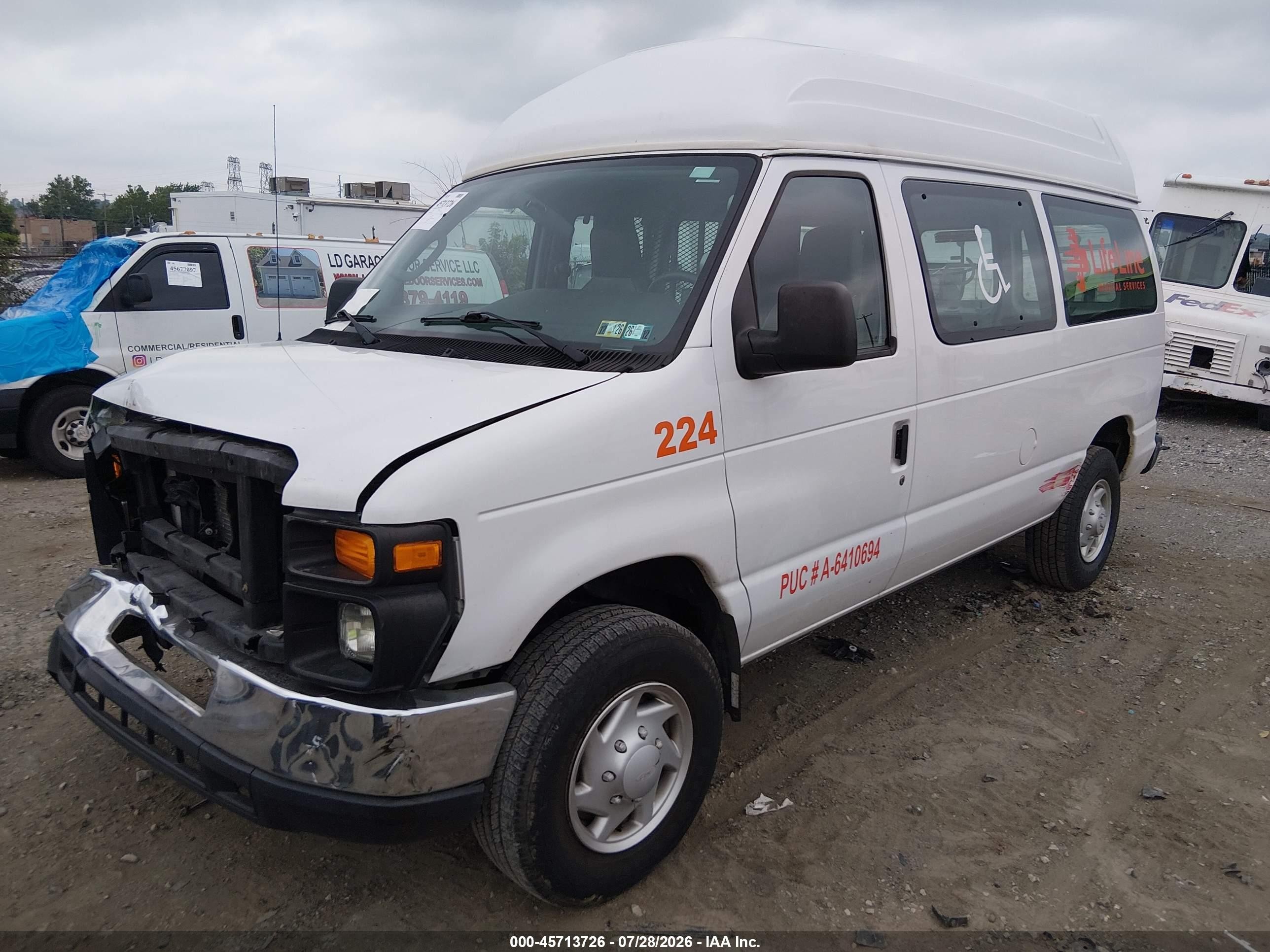 2010 Ford E-250 Commercial/recreational White vin: 1FTNE2EW5ADA32582