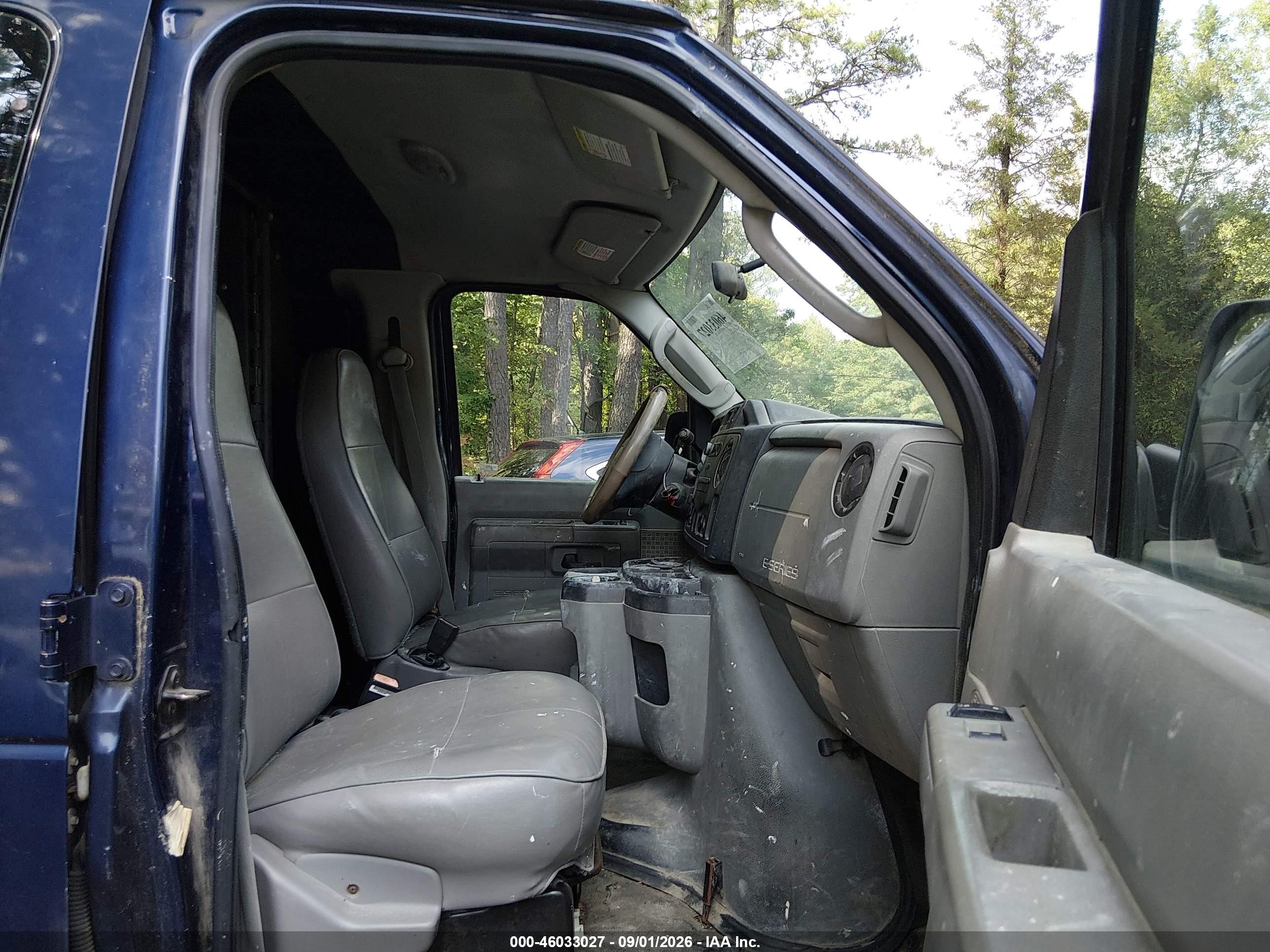 2011 Ford E-250 Commercial Blue vin: 1FTNE2EW5BDA58553