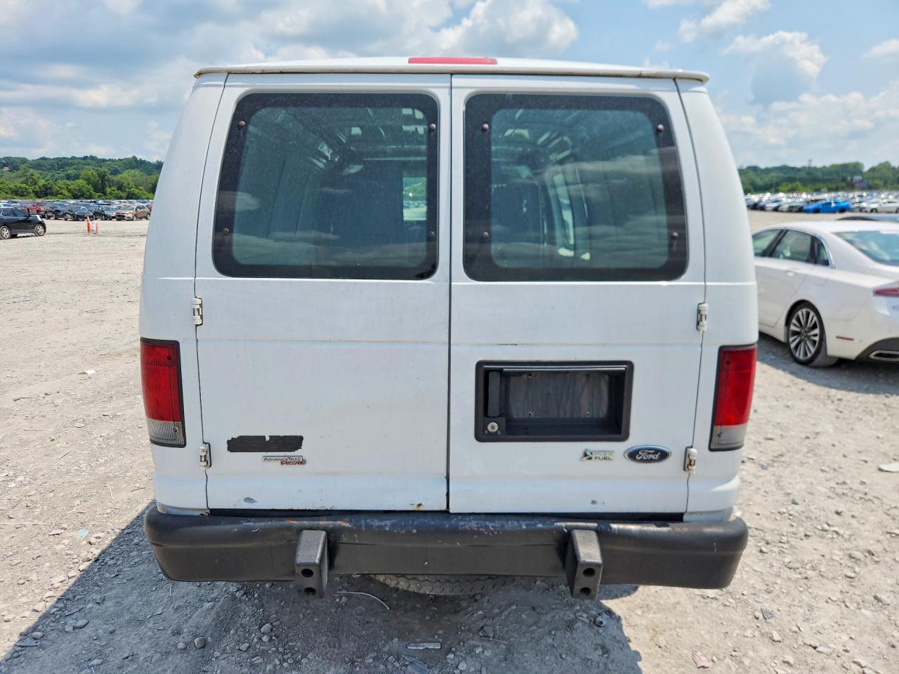2012 Ford Econoline E250 Van White vin: 1FTNE2EW5CDA24212