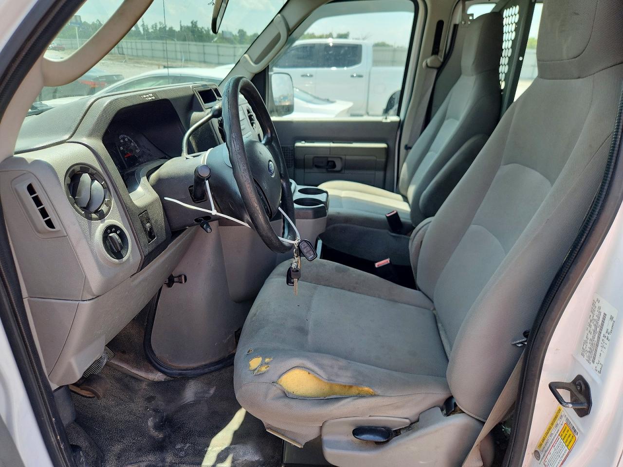 2012 Ford Econoline E250 Van White vin: 1FTNE2EW5CDA24212