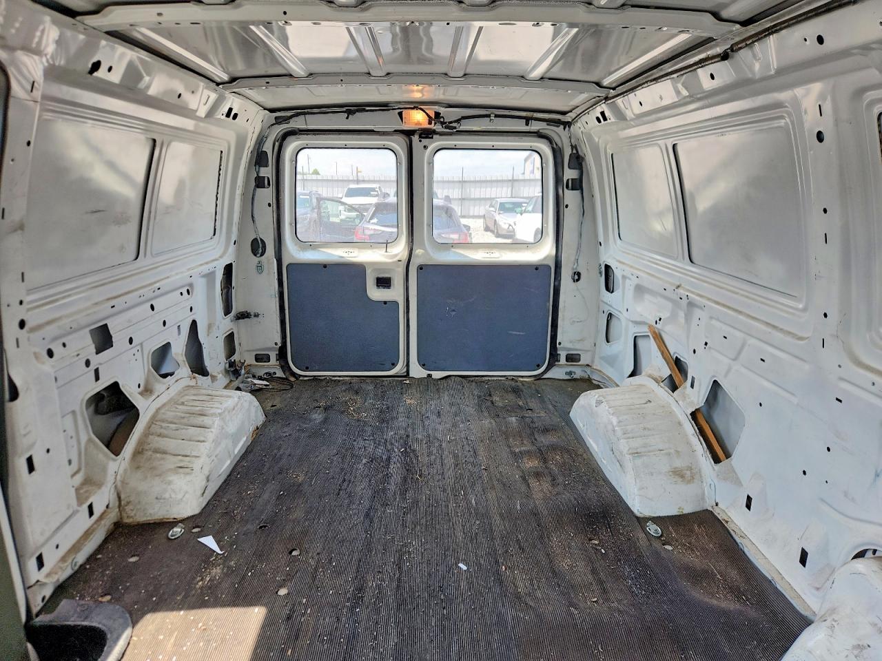 2012 Ford Econoline E250 Van White vin: 1FTNE2EW5CDA24212