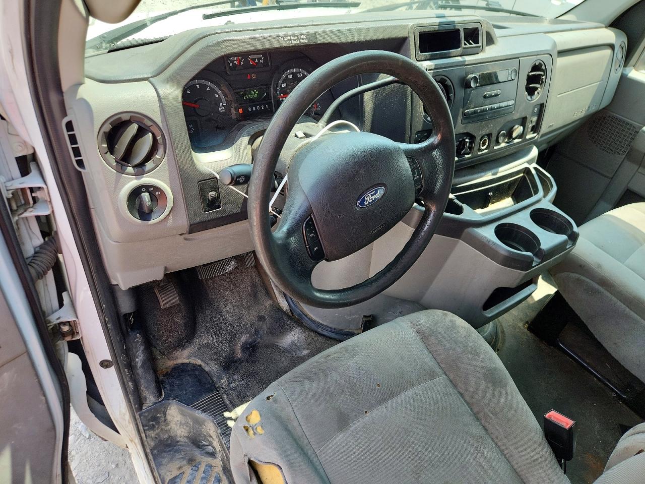 2012 Ford Econoline E250 Van White vin: 1FTNE2EW5CDA24212