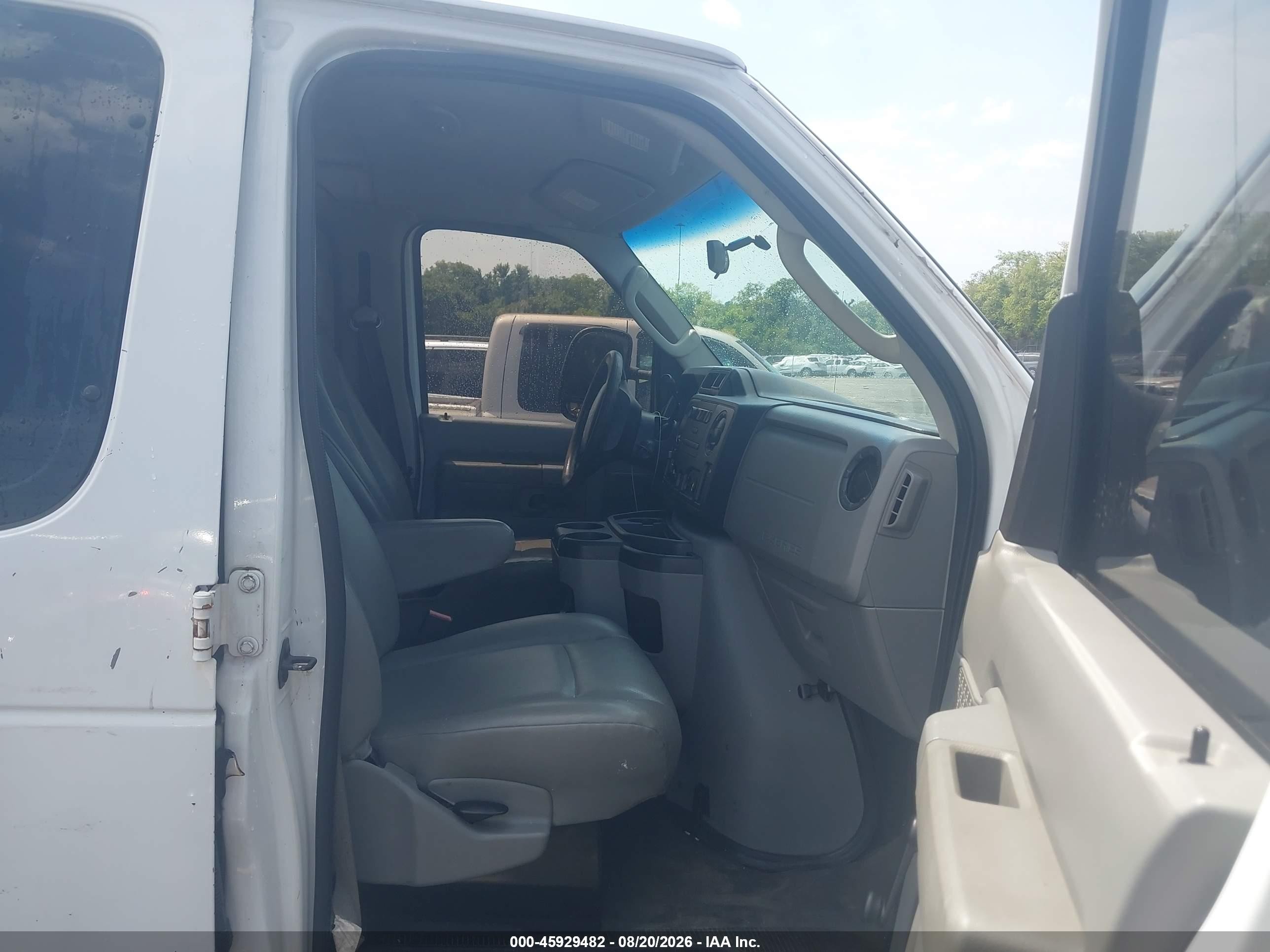 2012 Ford E-250 Commercial White vin: 1FTNE2EW5CDB00916